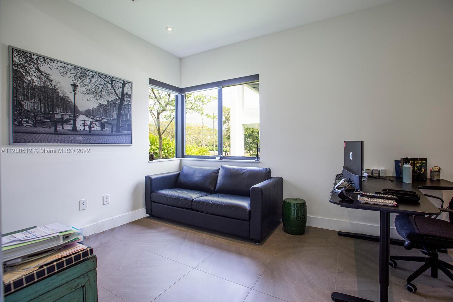 SUNSET VIEW - Residential Lease
