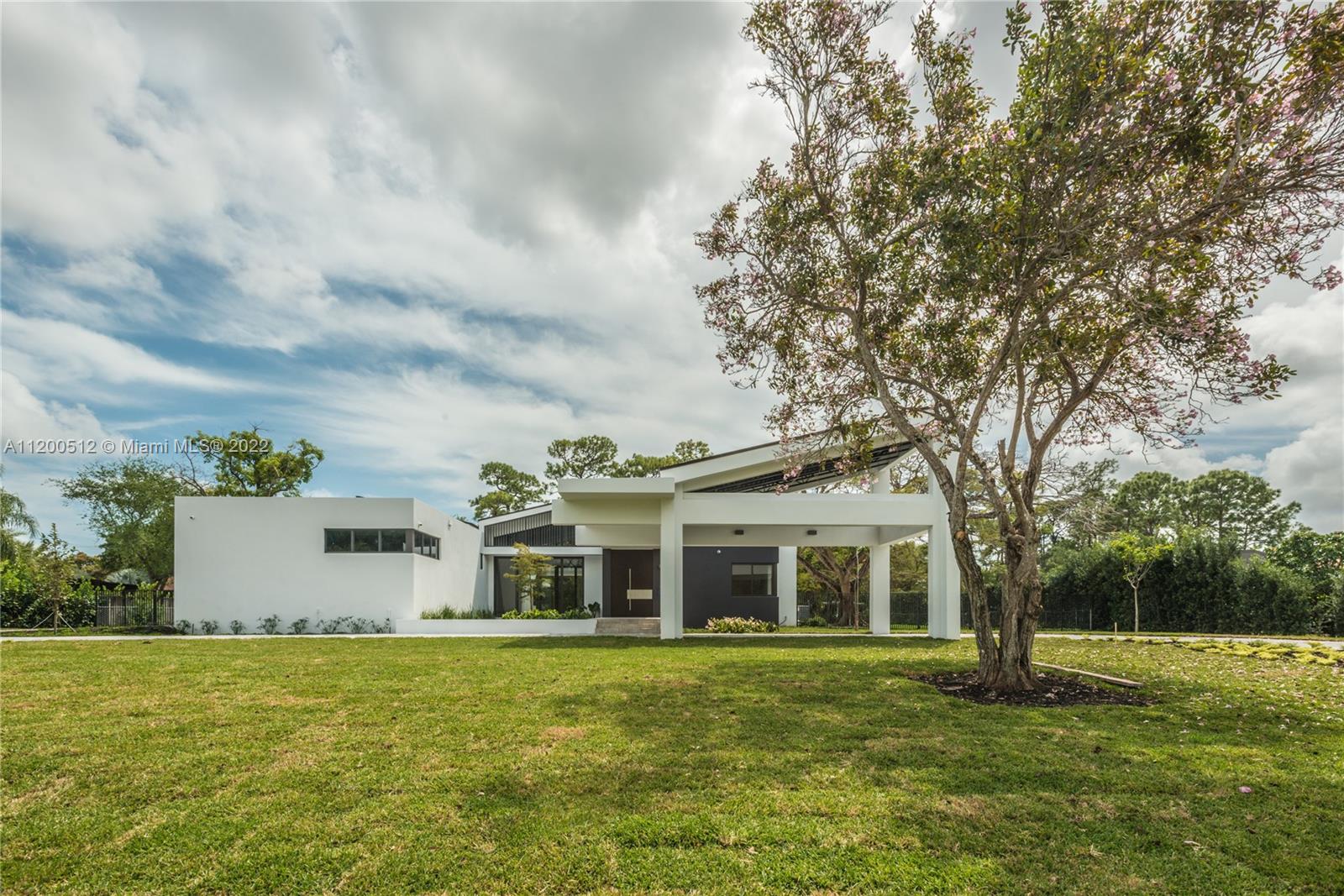 SUNSET VIEW - Residential Lease