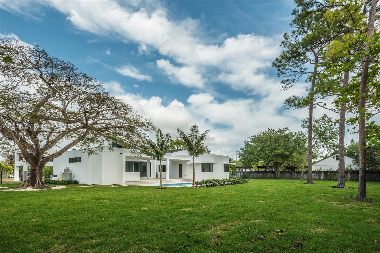 SUNSET VIEW - Residential Lease