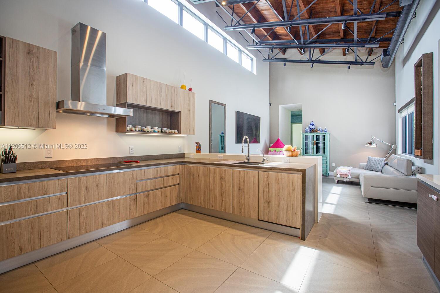 SUNSET VIEW - Residential Lease