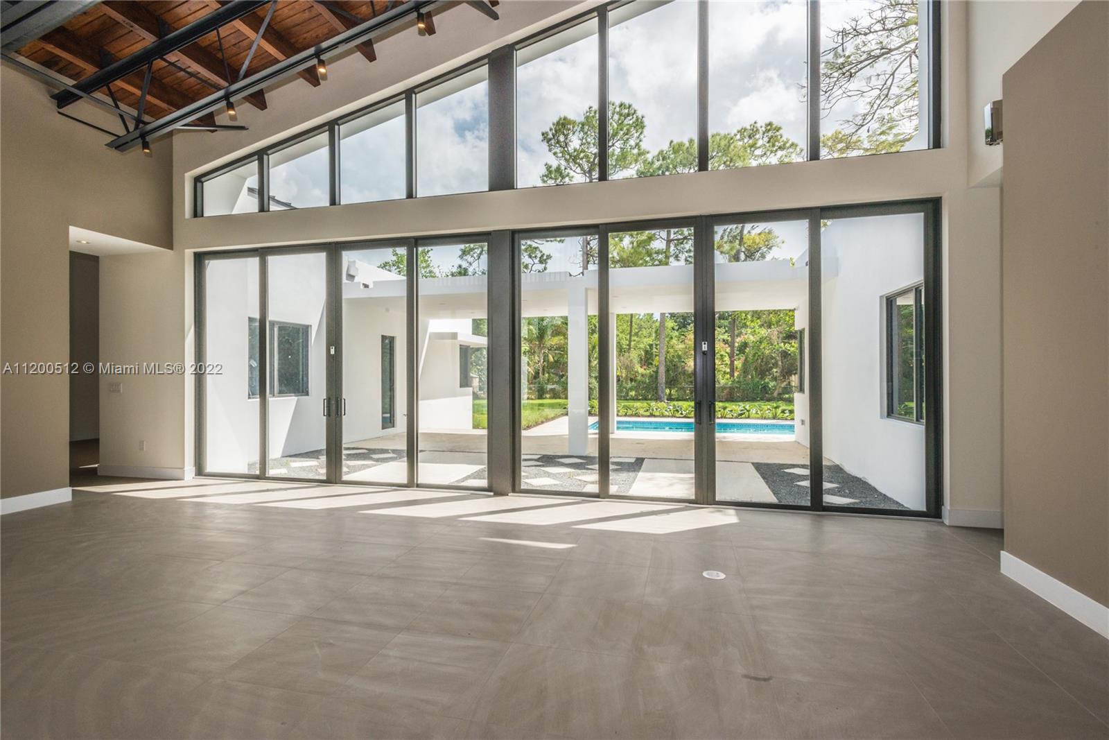 SUNSET VIEW - Residential Lease