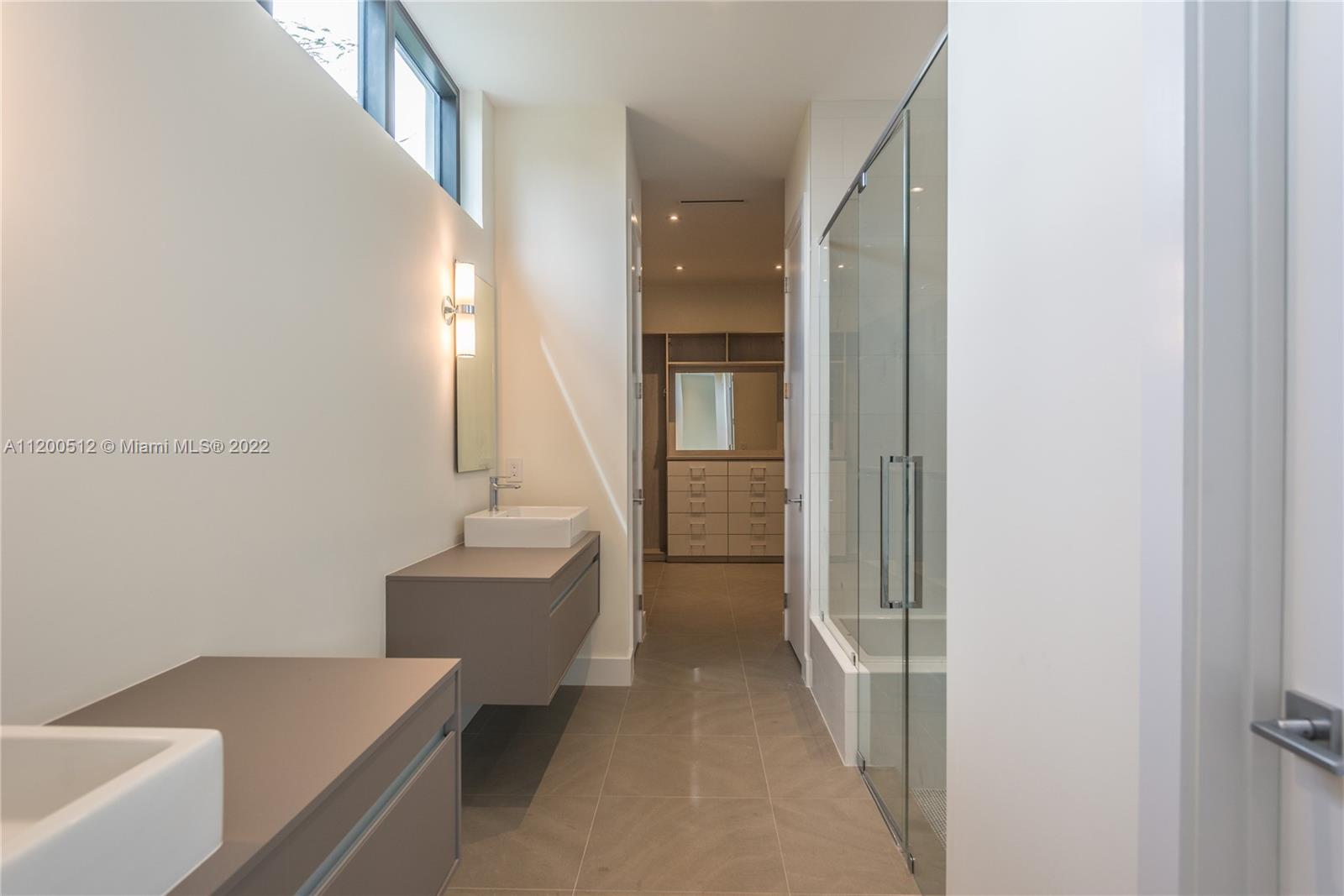 SUNSET VIEW - Residential Lease