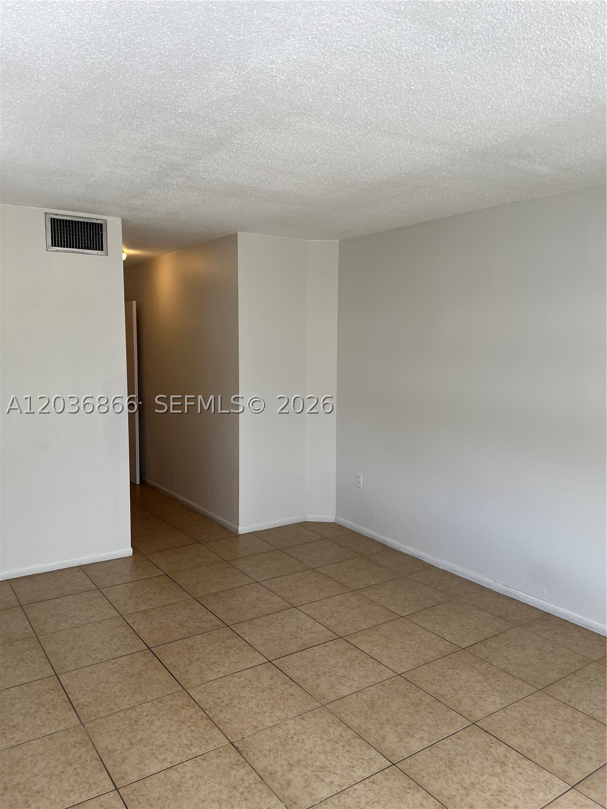 JADE WINDS GROUP ALLAMAND - Residential Lease