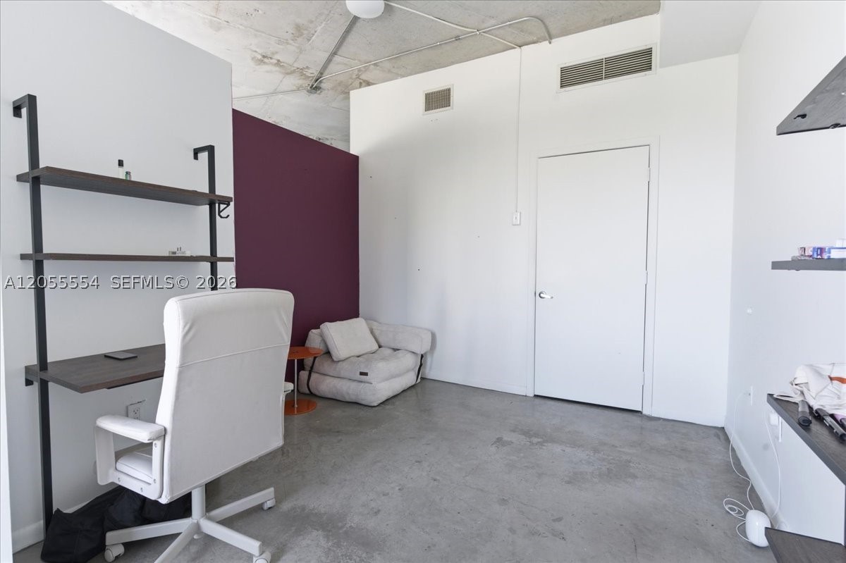 NEO CONDO - Residential