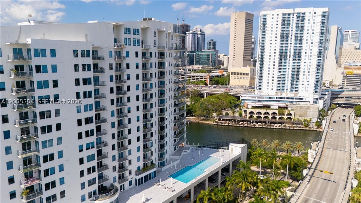 NEO CONDO - Residential