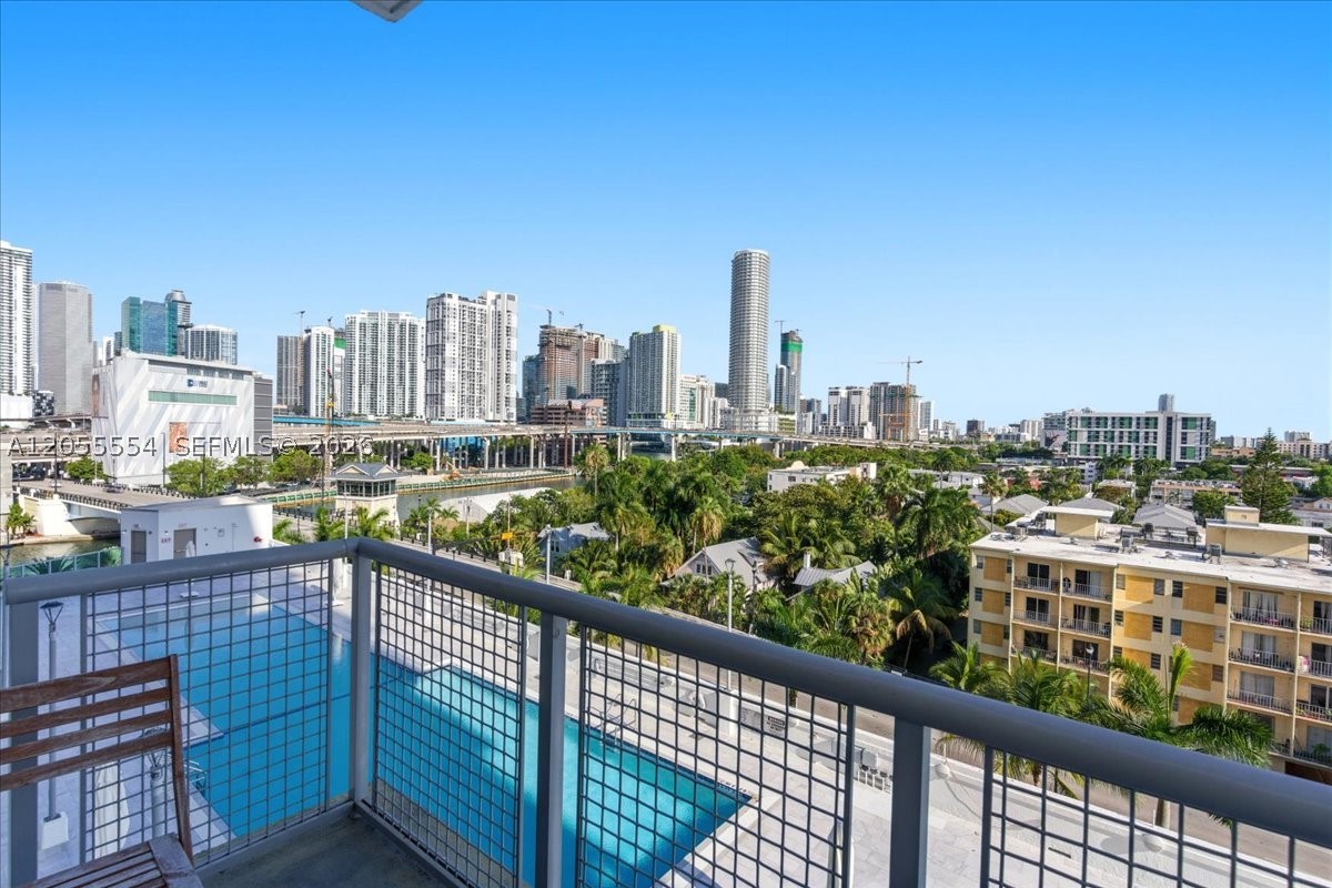 NEO CONDO - Residential