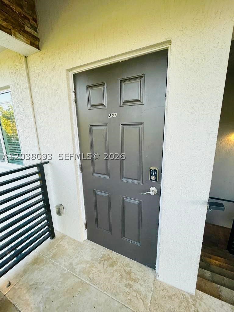 LIVE OAK CONDOMINIUMS - Residential Lease