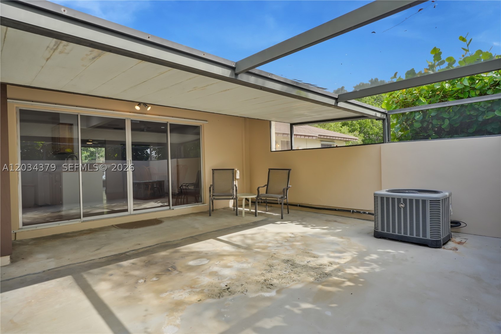 DEVON-AIRE VILLAS SEC 2 - Residential