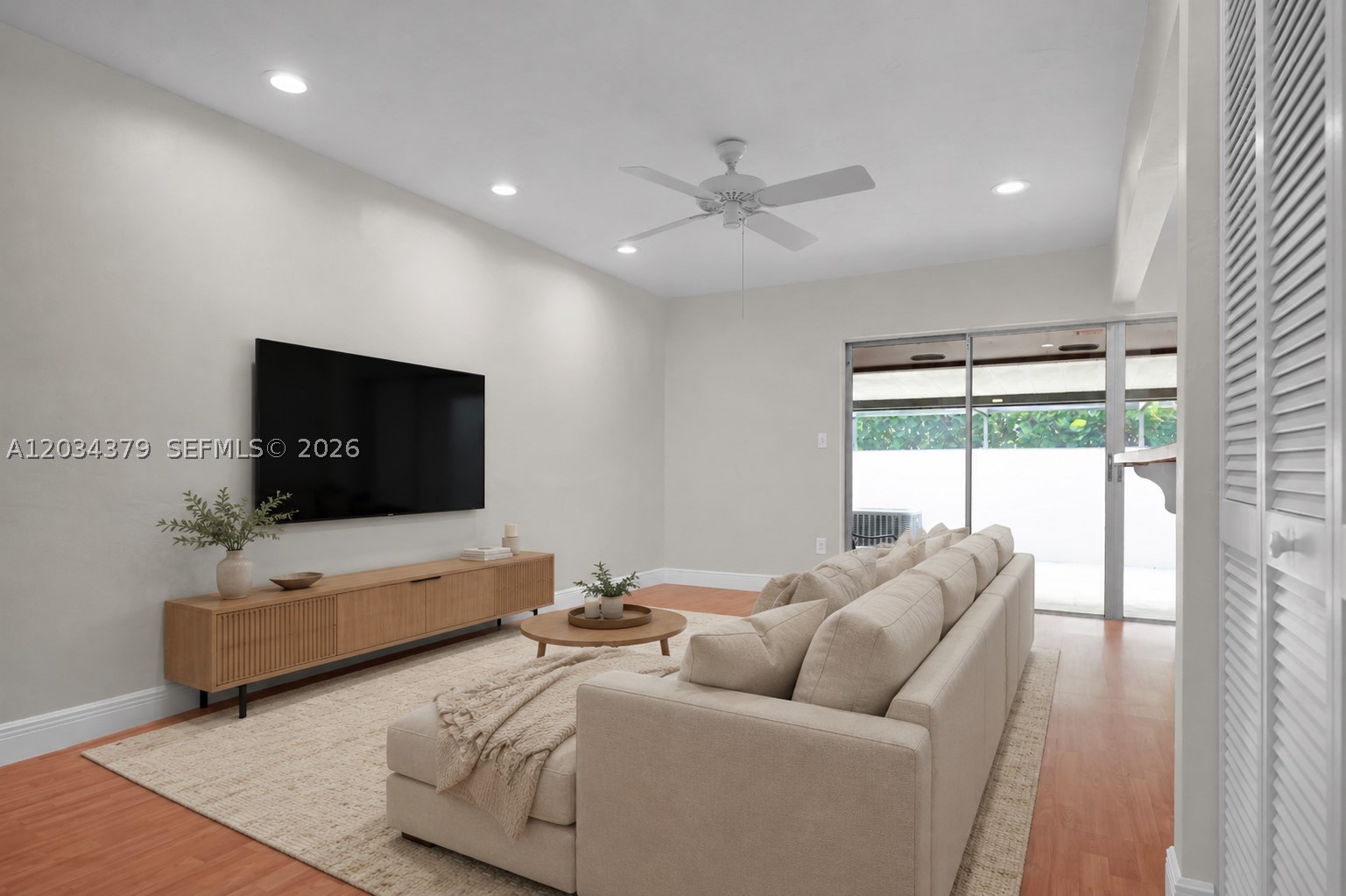 DEVON-AIRE VILLAS SEC 2 - Residential