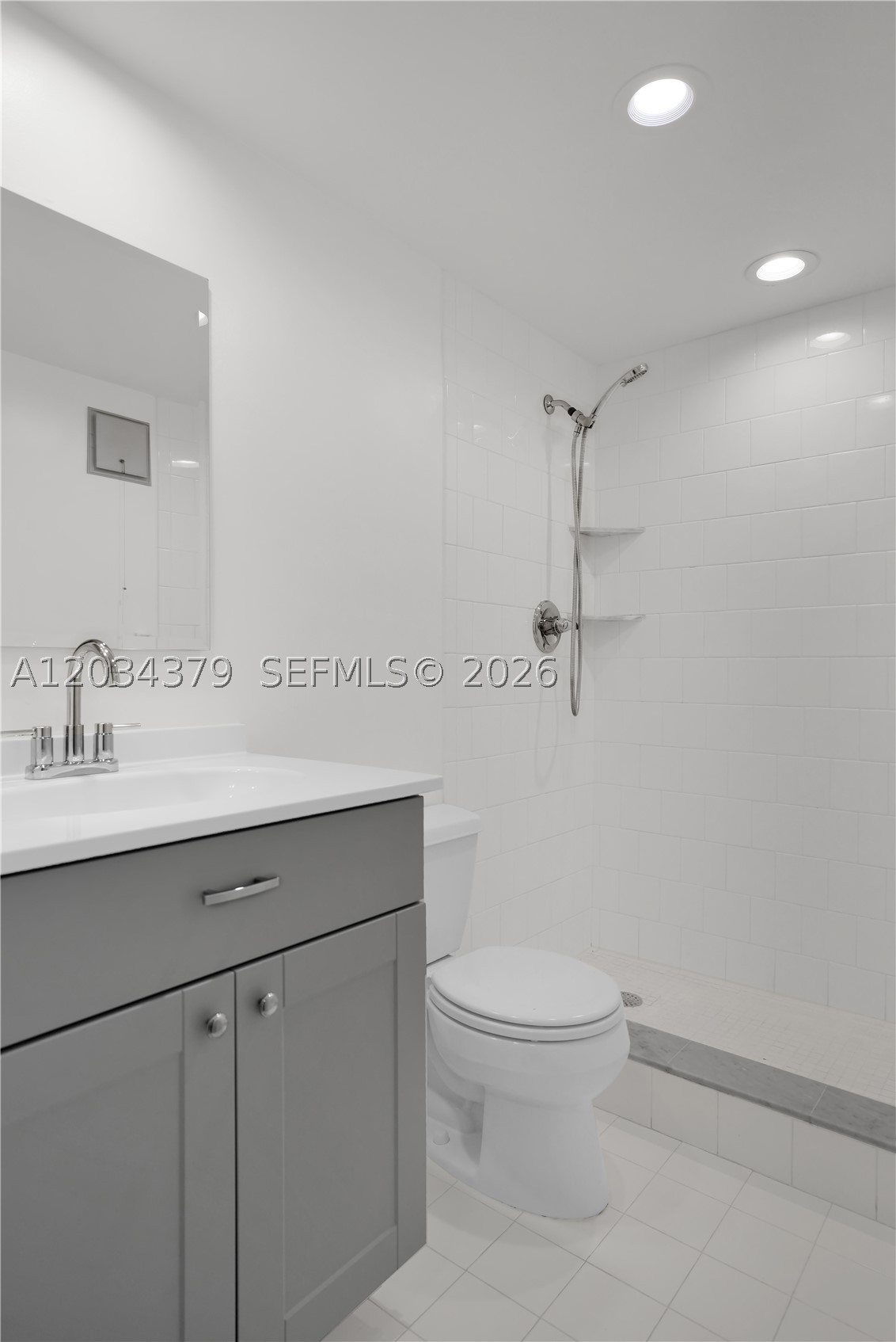DEVON-AIRE VILLAS SEC 2 - Residential