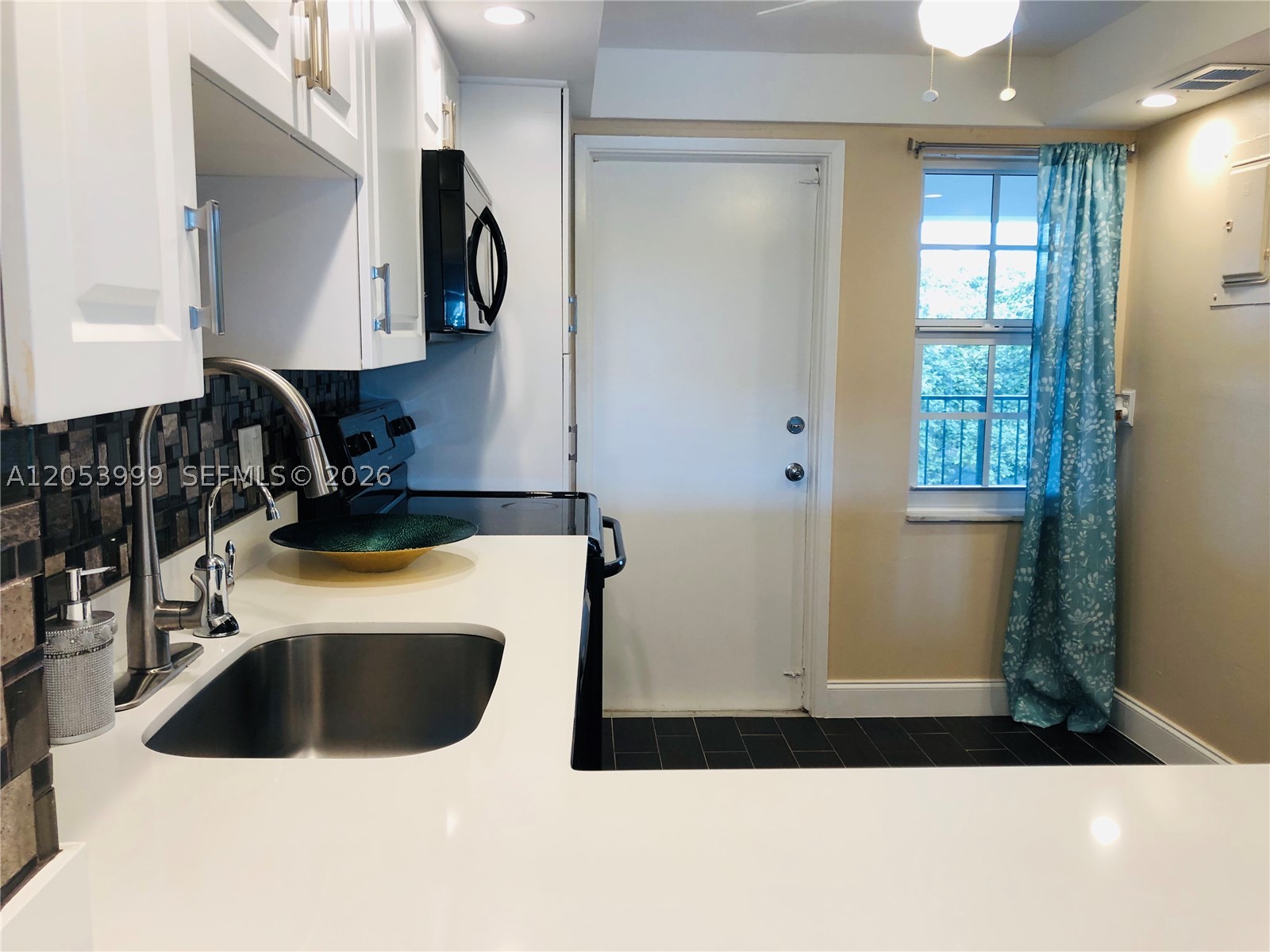 NO 2 PALM-AIRE COUNTRY CL - Residential Lease