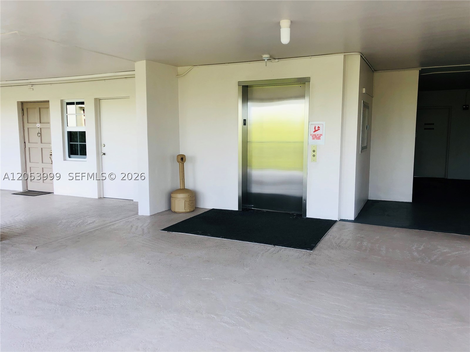 NO 2 PALM-AIRE COUNTRY CL - Residential Lease