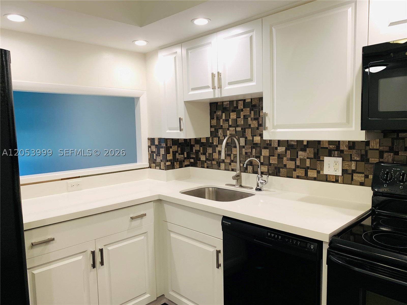 NO 2 PALM-AIRE COUNTRY CL - Residential Lease