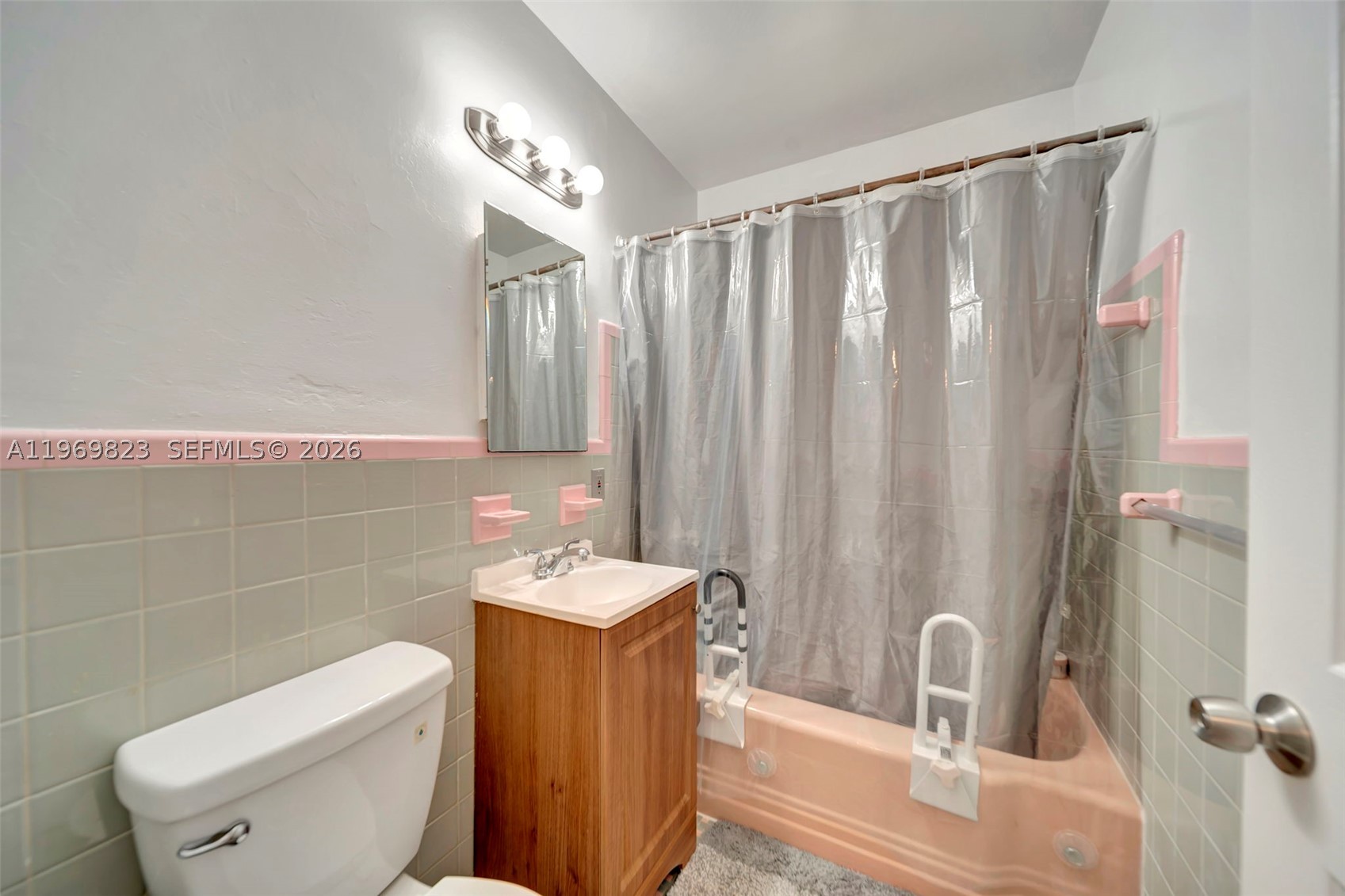 IRONS MANOR HIGH PINE ADD - Residential