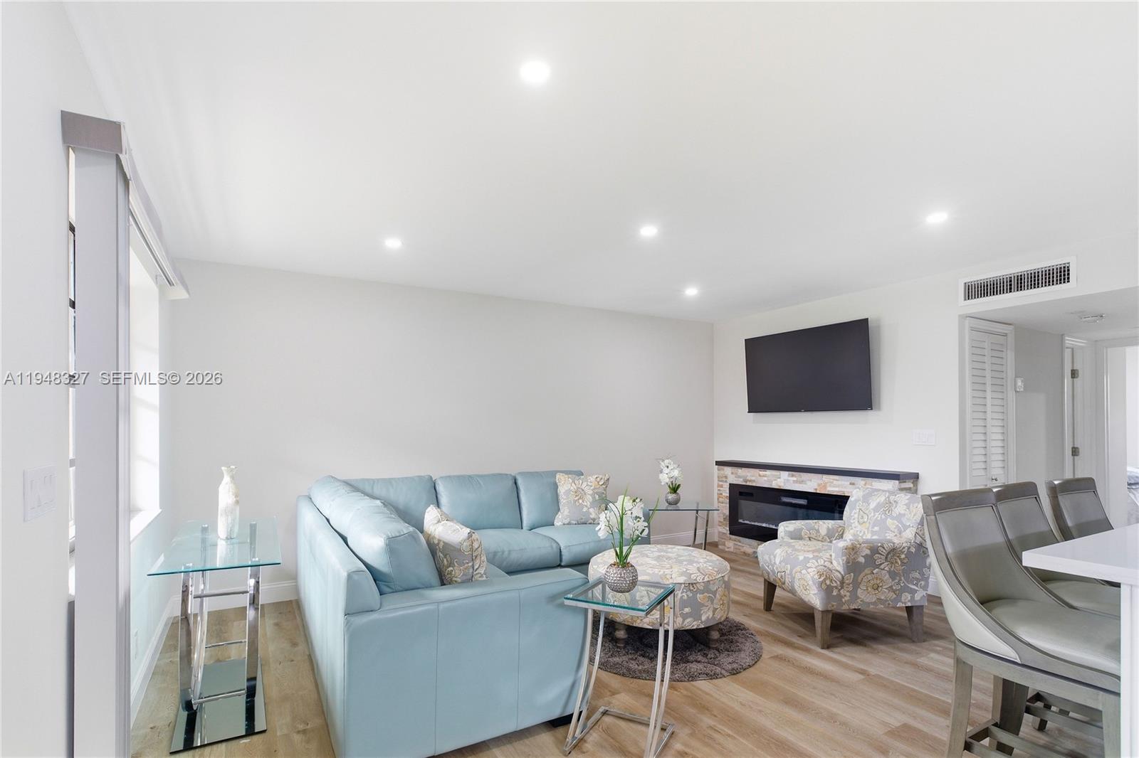 KINGS POINT PIEDMONT COND - Residential