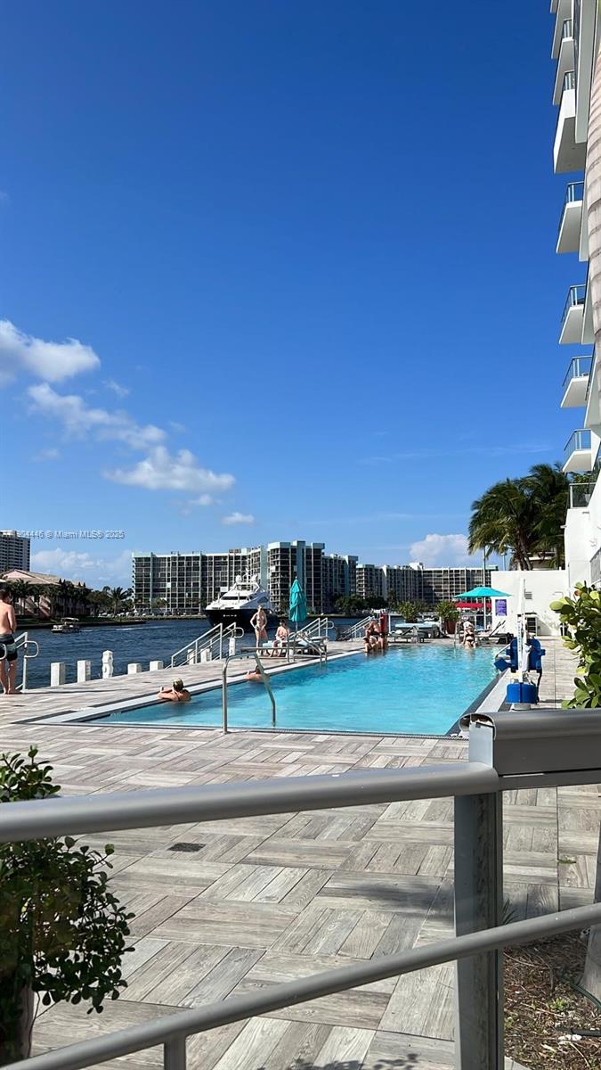 4010 SOUTH OCEAN CONDO - Residential