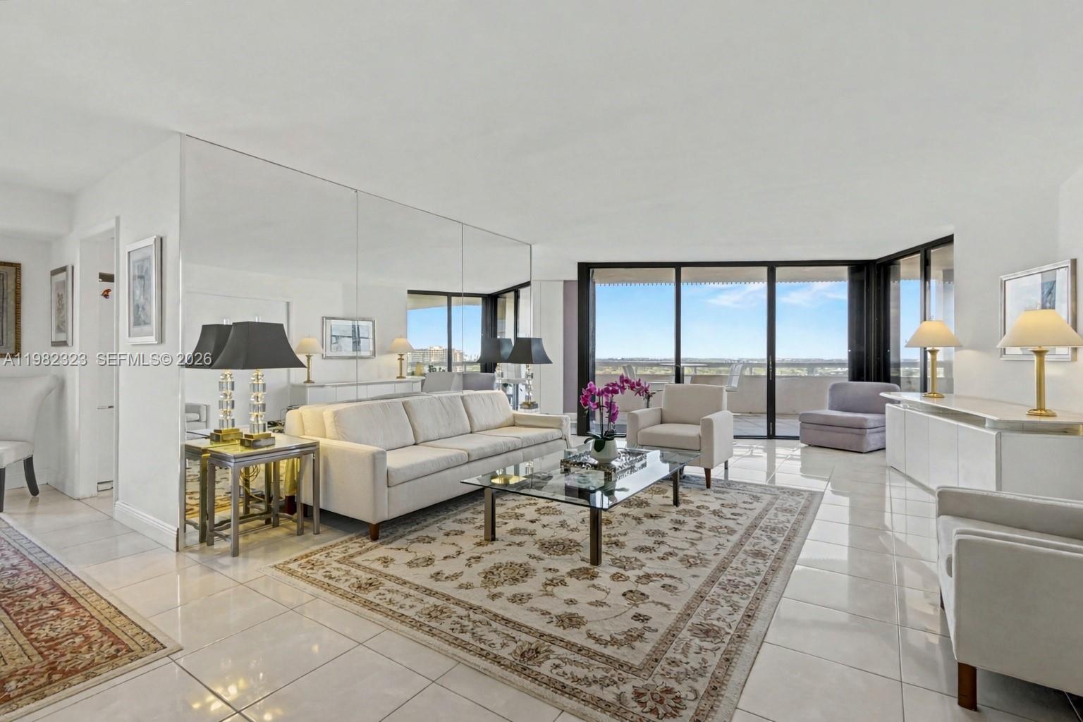 TOWERS OF QUAYSIDE CONDO - Residential