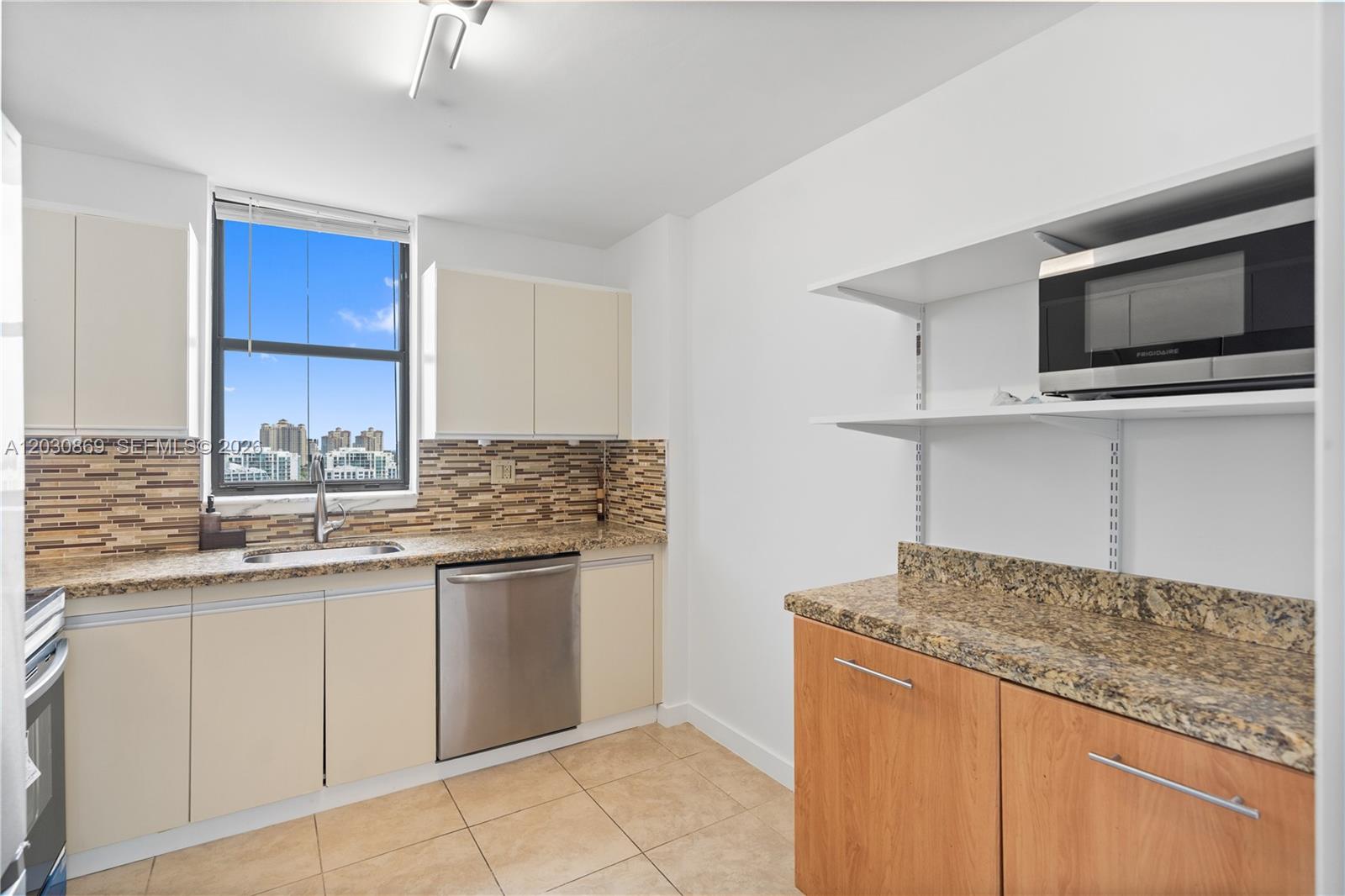 TOWER AT BISCAYNE COVE CO - Residential