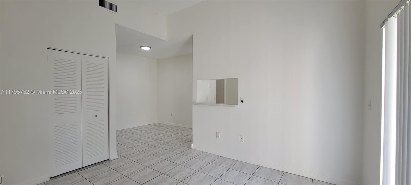 REFLECTIONS AT PEMBROKE P - Residential Lease