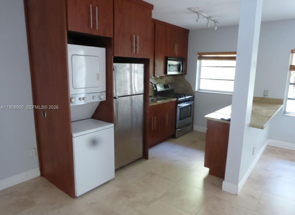 CONCORD HOUSE INC CONDO - Residential