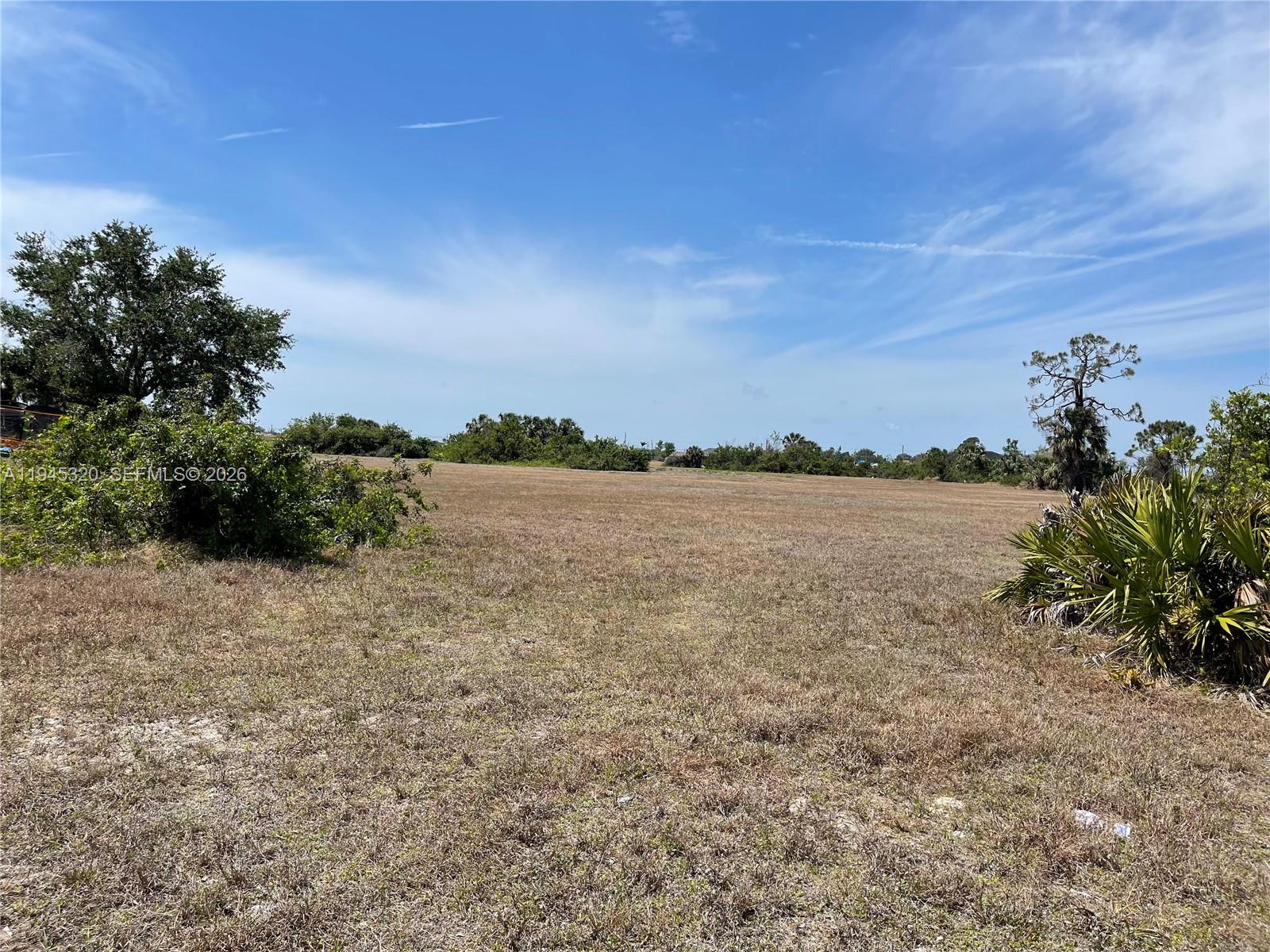 CAPE CORAL UNIT - Land