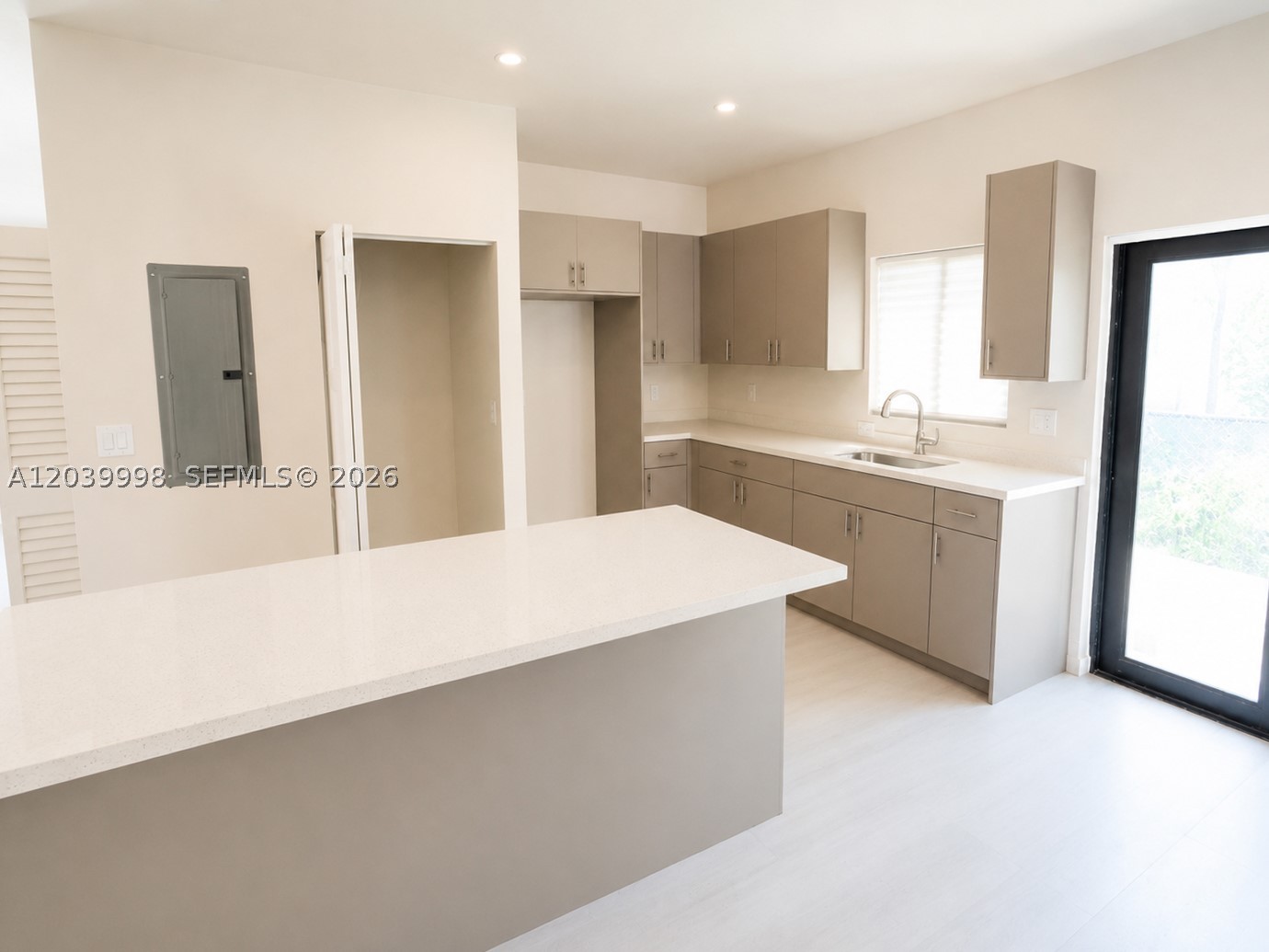 REDNAL PB 102-56 - Residential Income