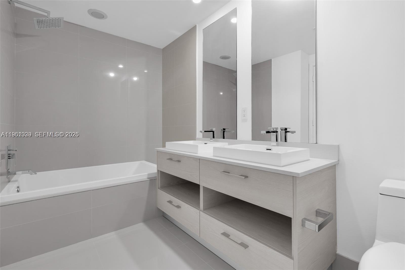 BRICKELL HEIGHTS EAST CON - Residential