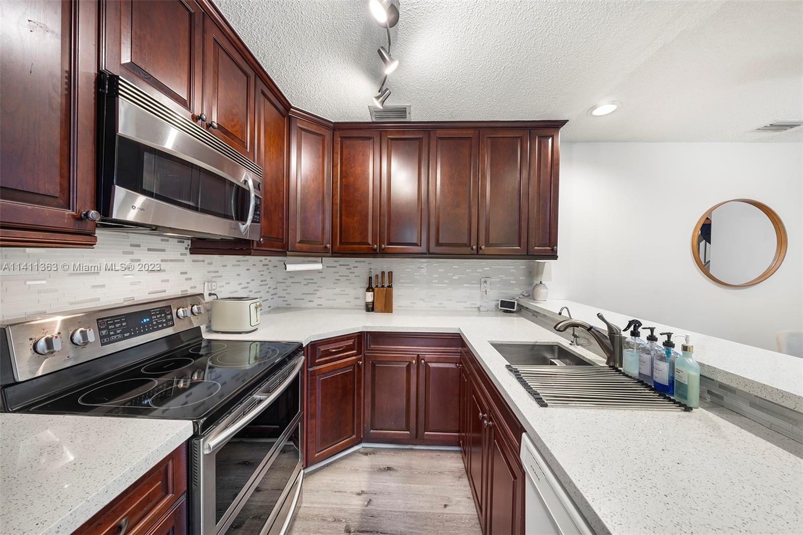 KARANDA VILLAGE I-D CONDO - Residential