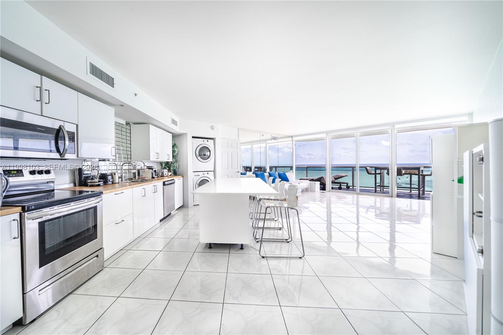 LA GORCE PALACE CONDO - Residential