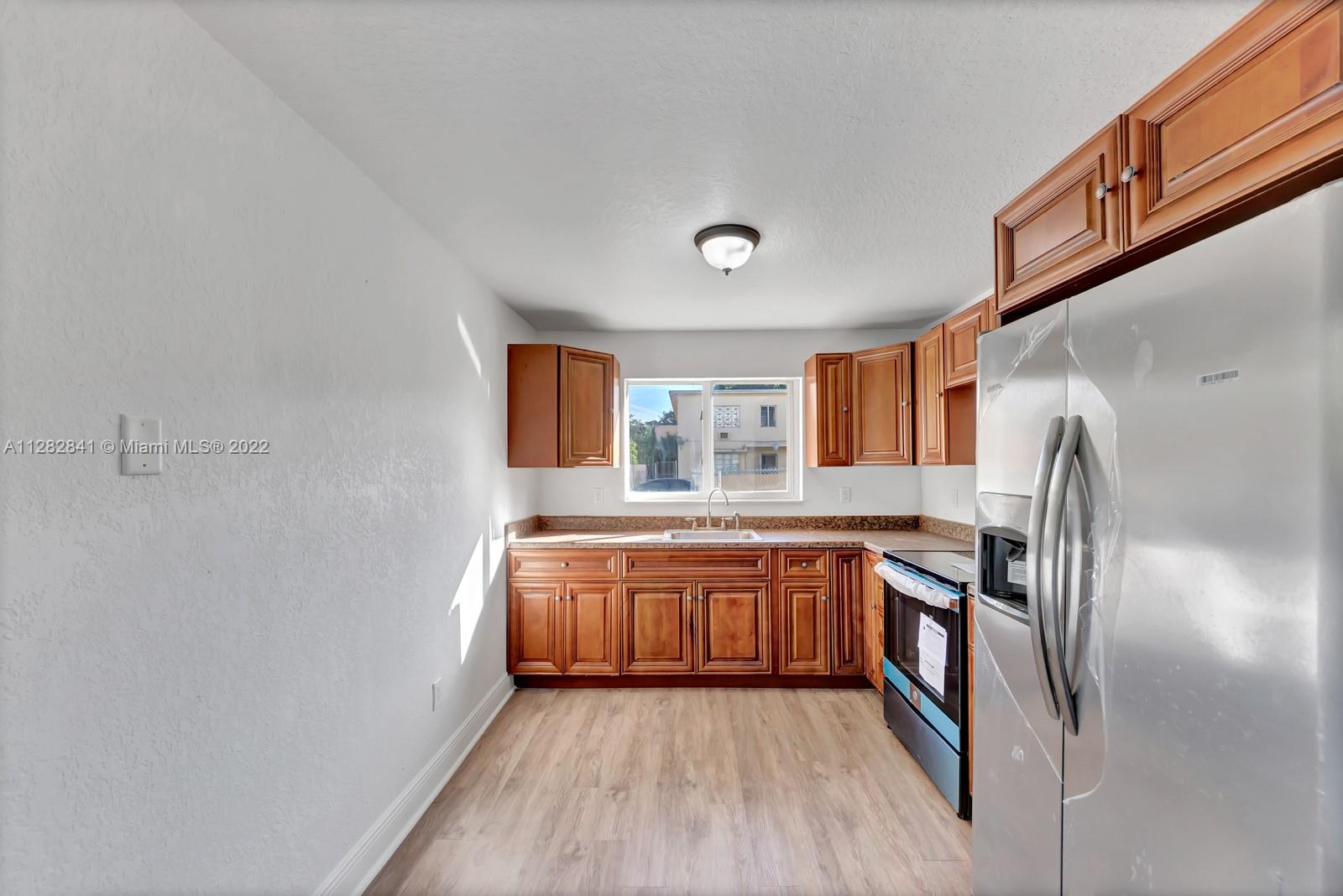 CITY OF MIAMI SOUTH - Residential Lease