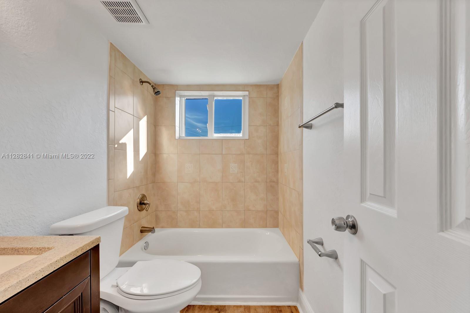 CITY OF MIAMI SOUTH - Residential Lease