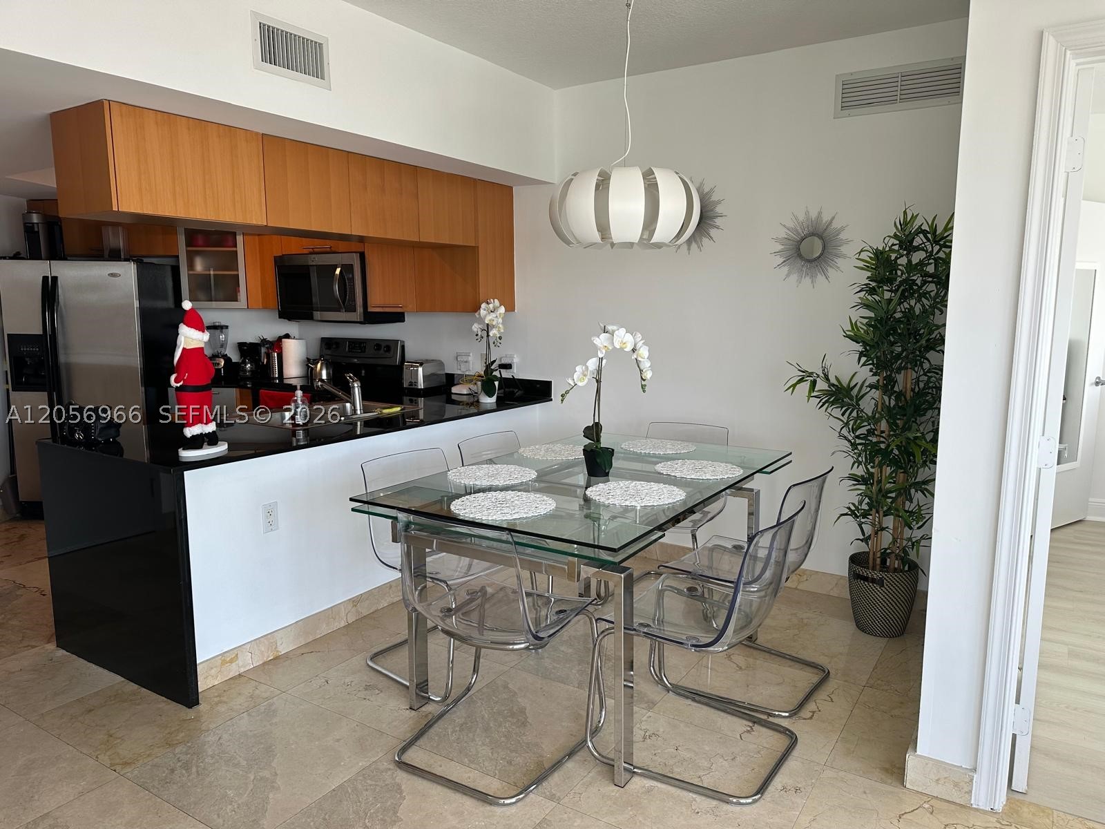 OPERA TOWER CONDO - Residential