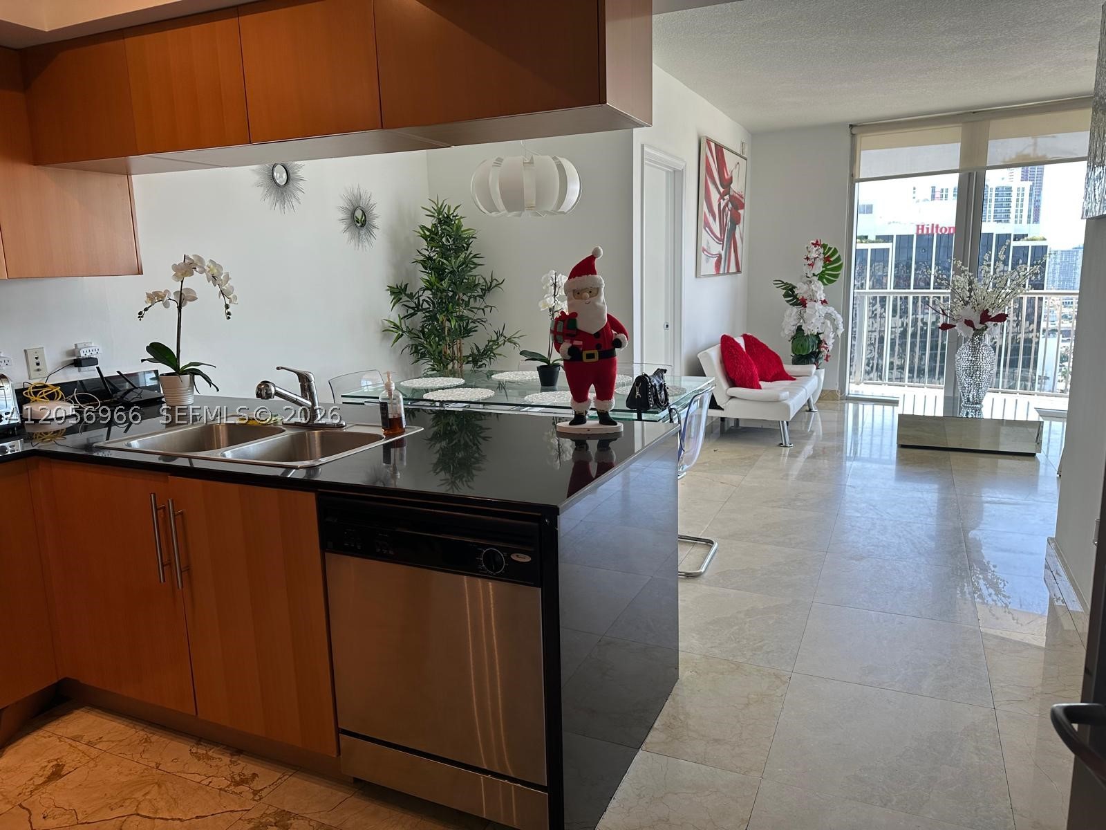 OPERA TOWER CONDO - Residential