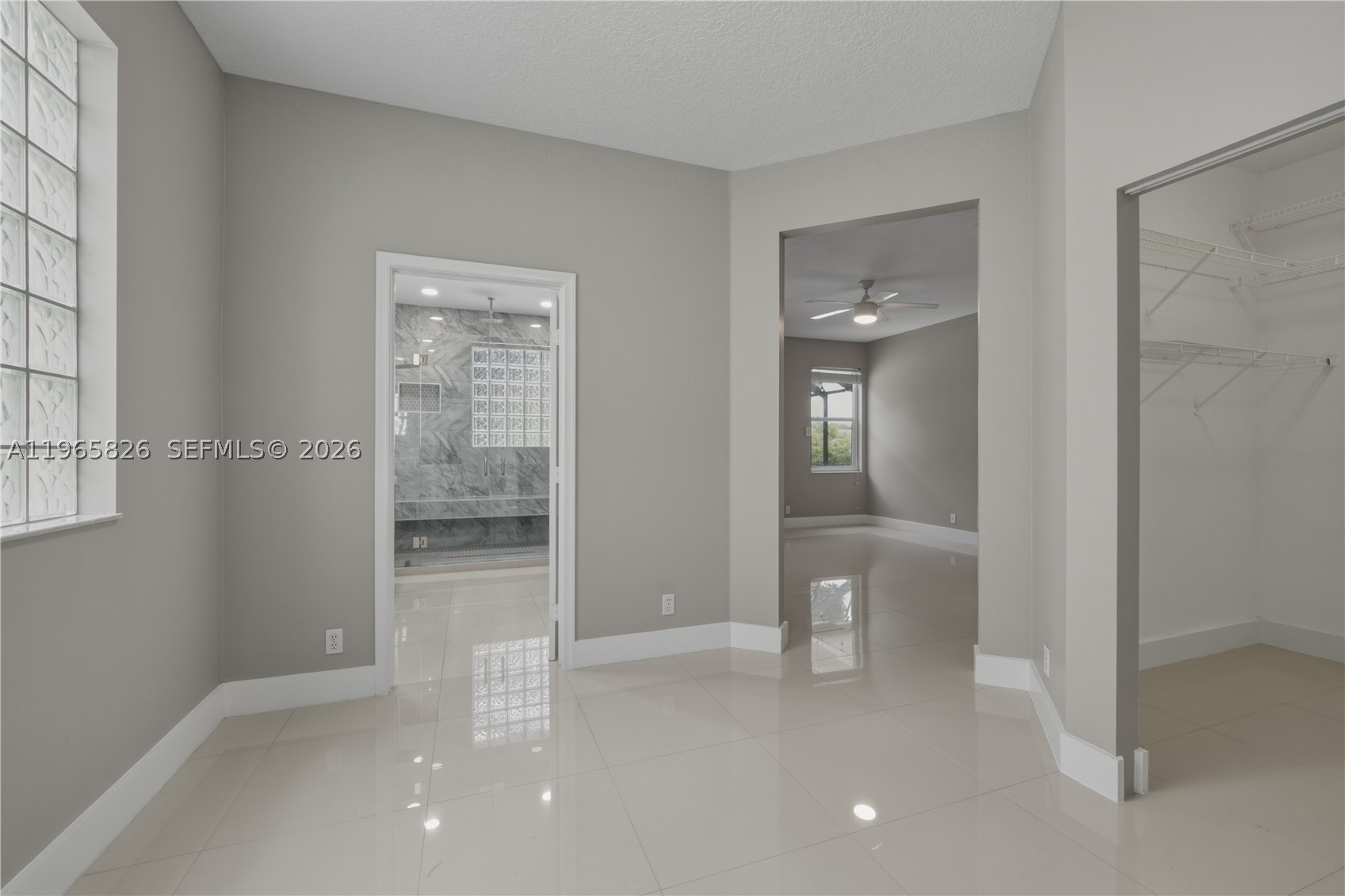 KENSINGTON - Residential