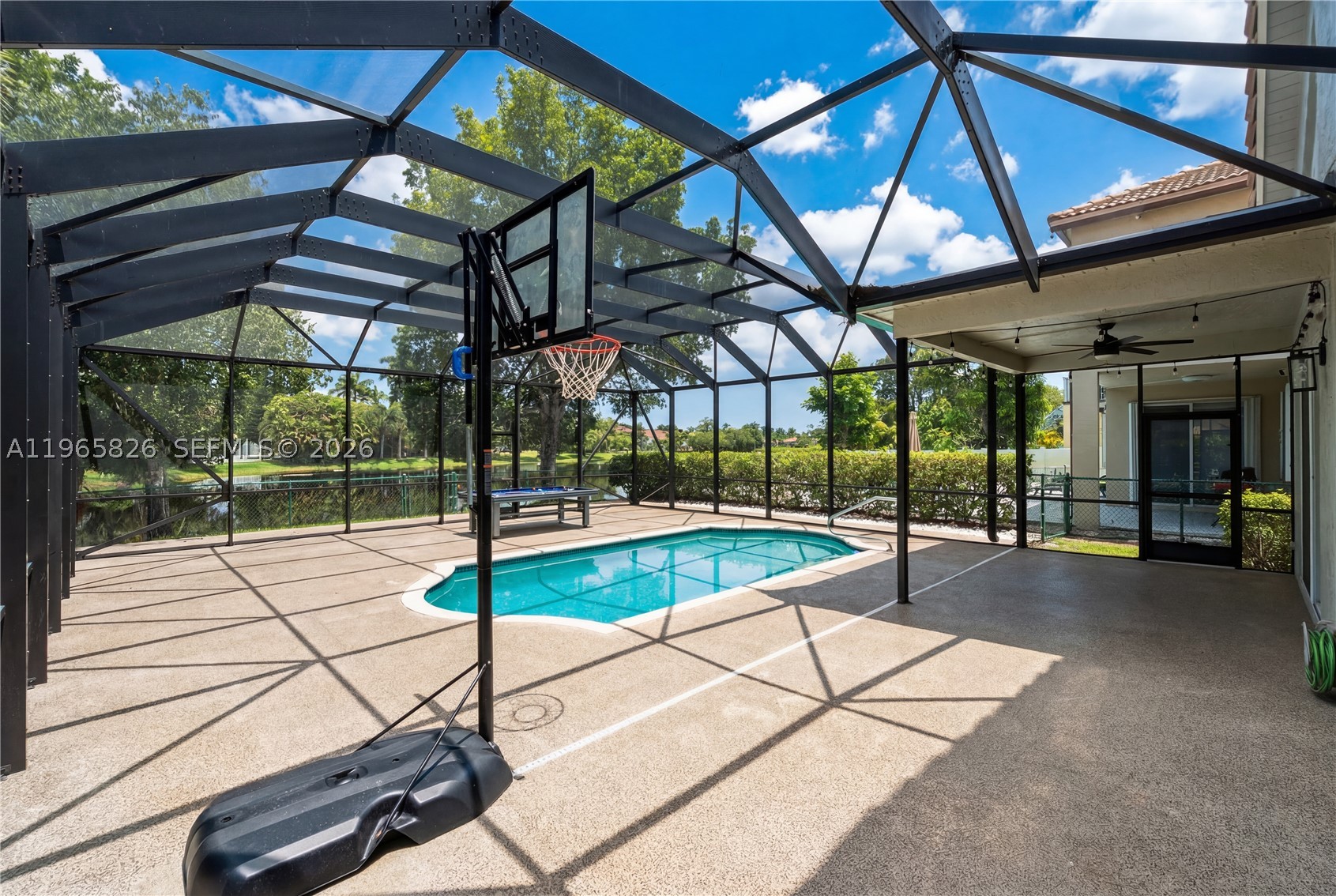 KENSINGTON - Residential