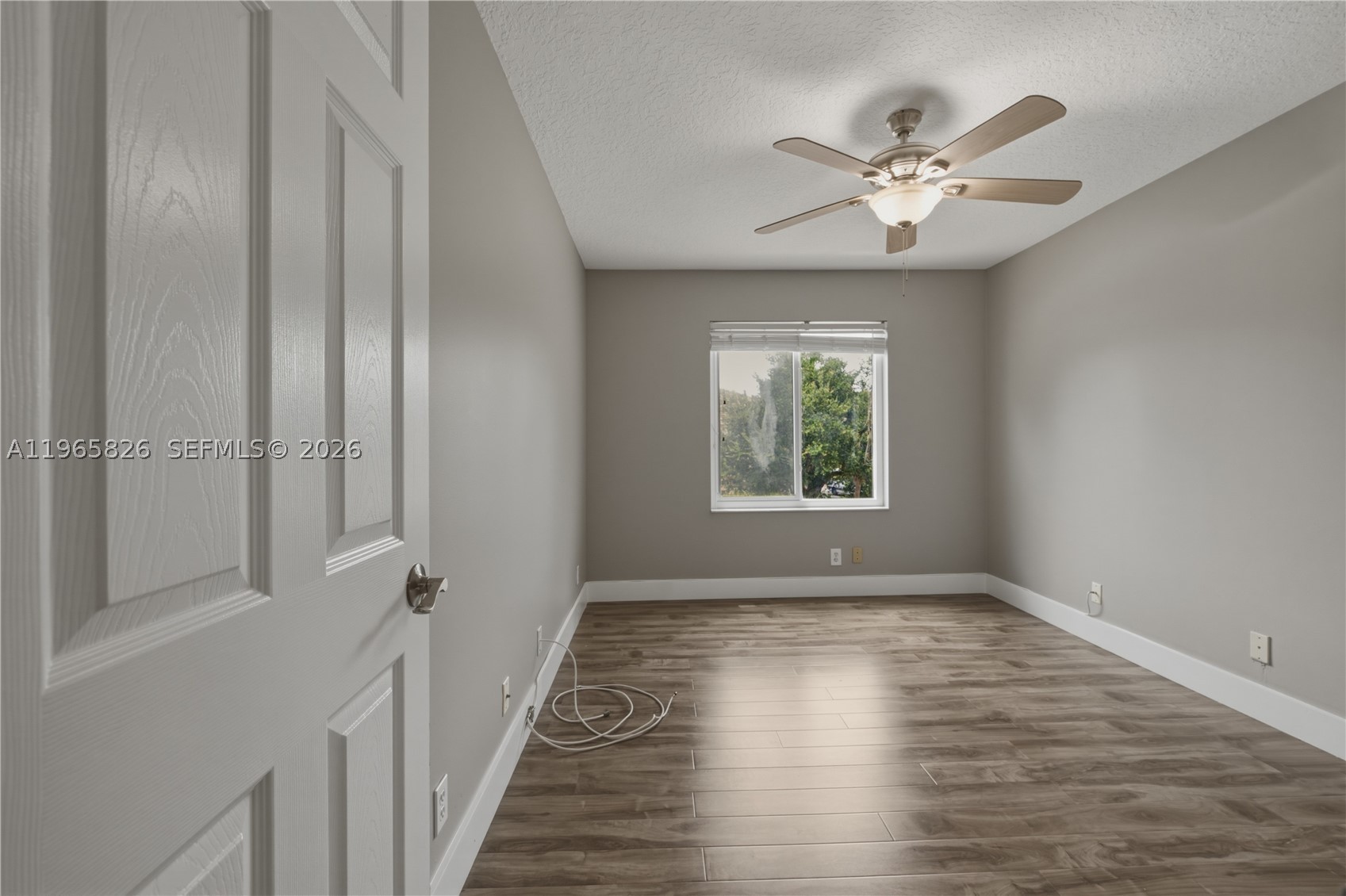 KENSINGTON - Residential