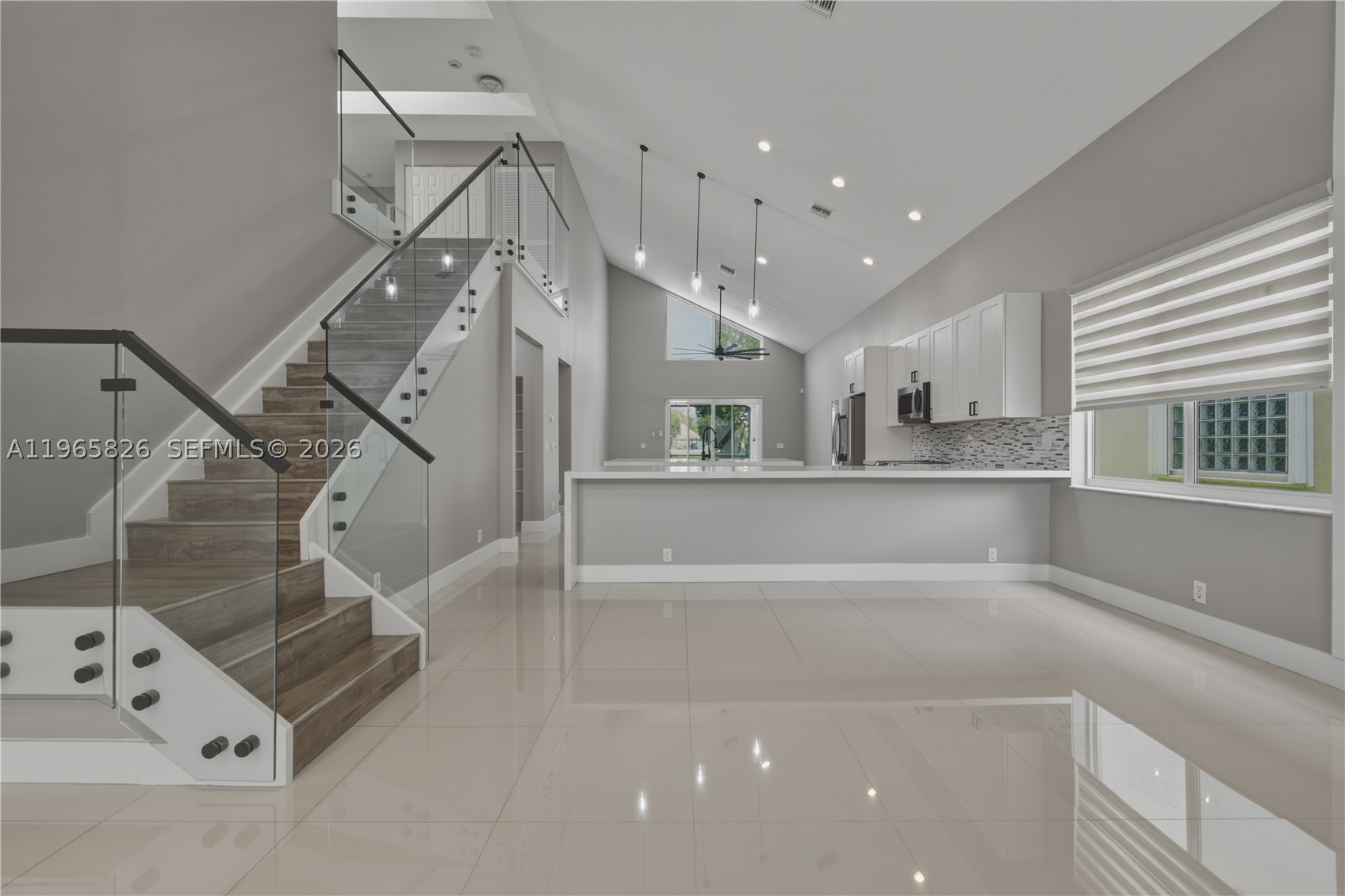 KENSINGTON - Residential