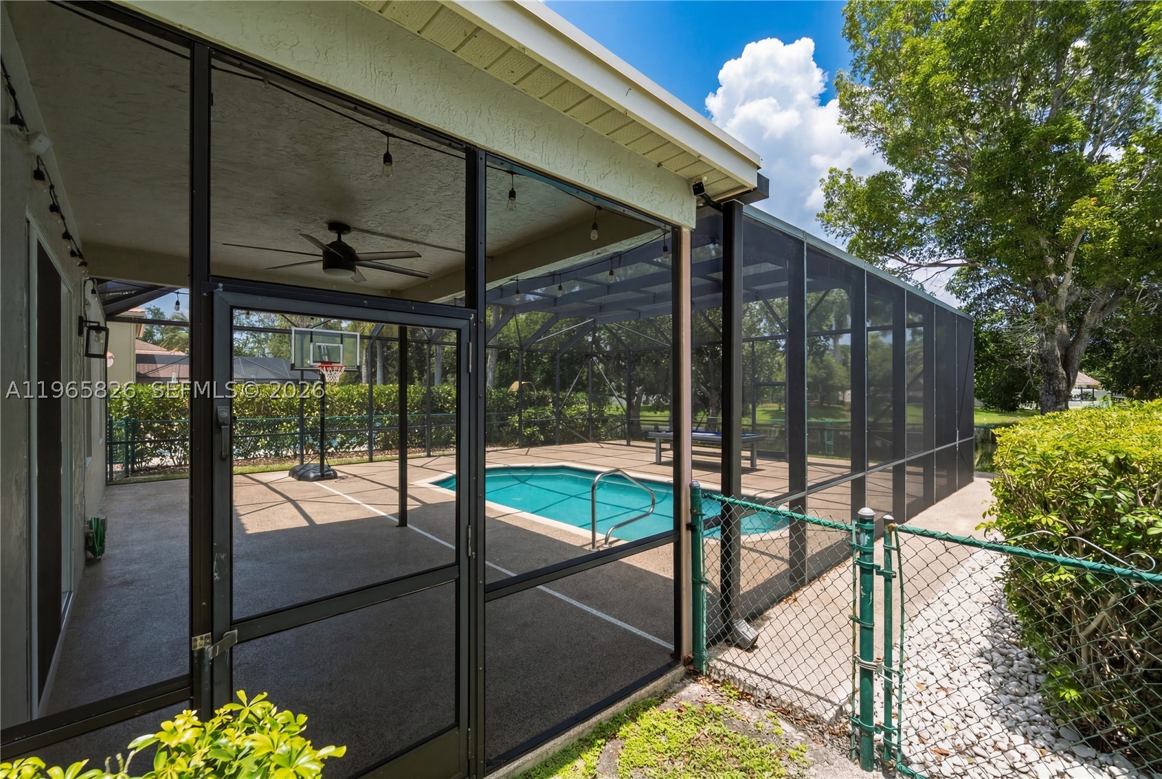 KENSINGTON - Residential