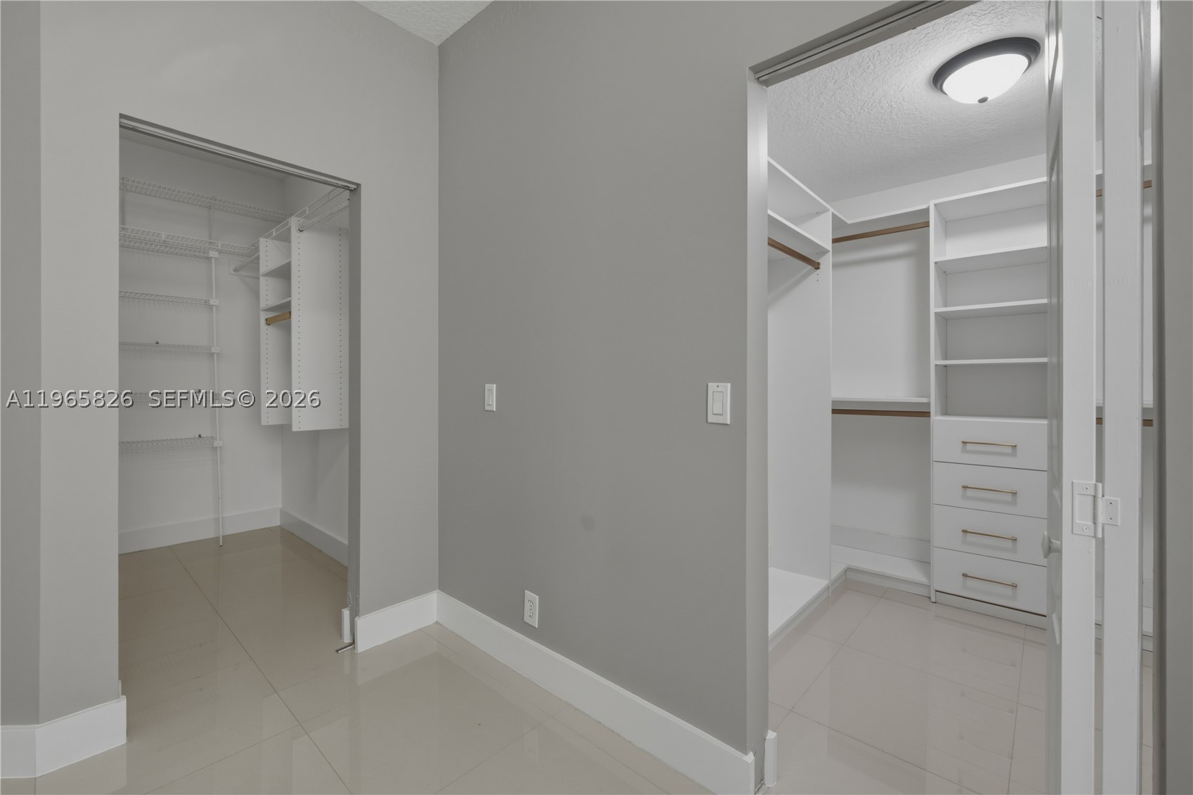 KENSINGTON - Residential