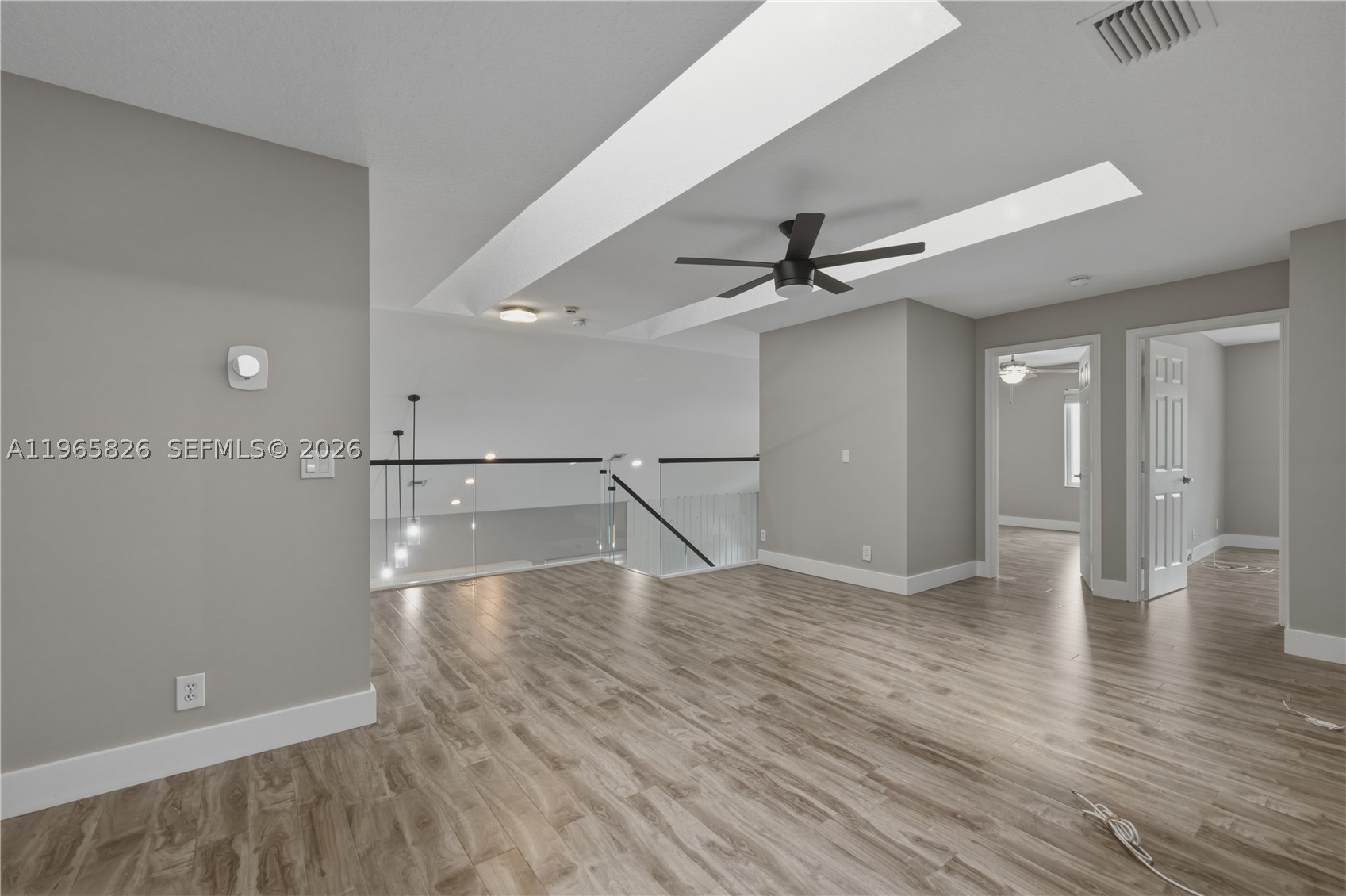 KENSINGTON - Residential