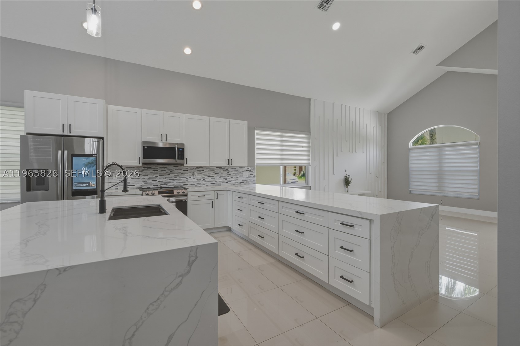 KENSINGTON - Residential