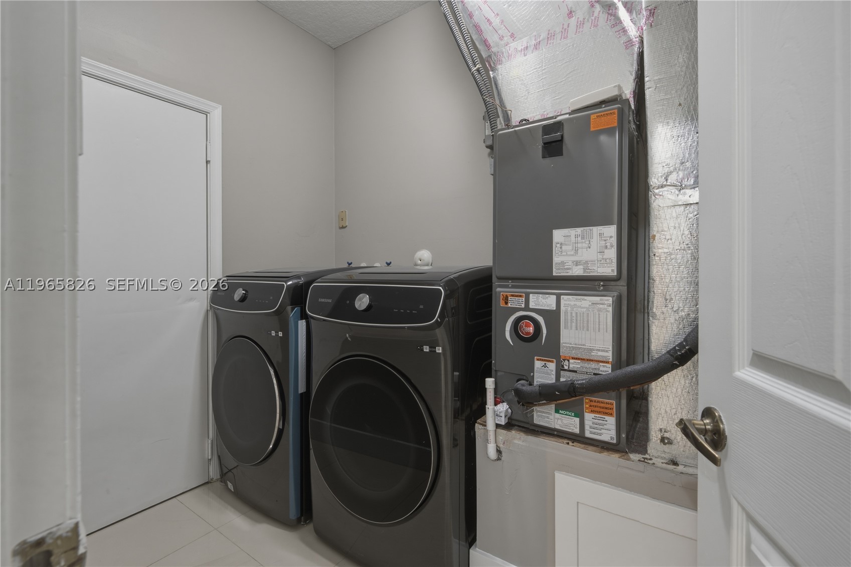 KENSINGTON - Residential
