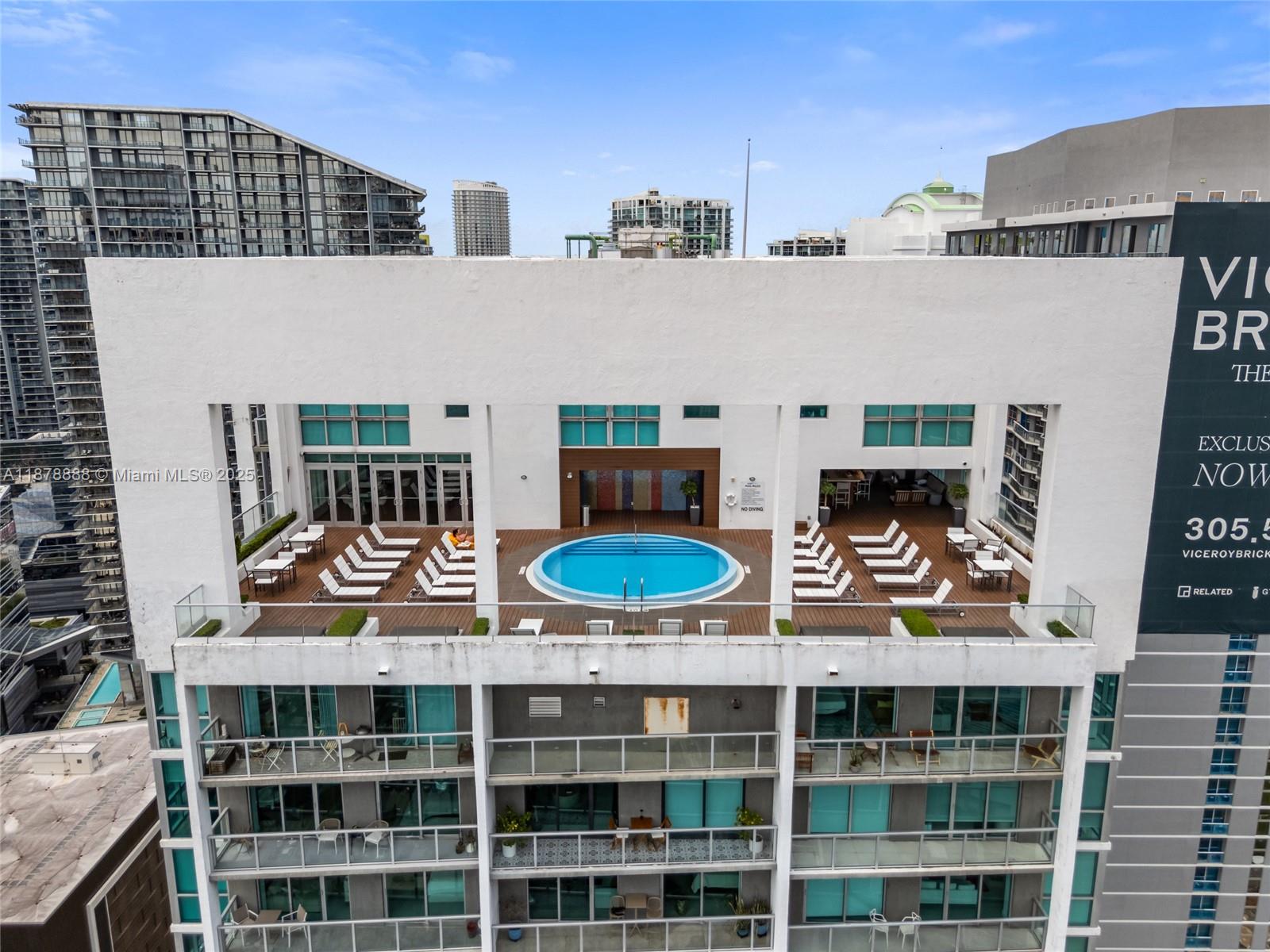 500 BRICKELL WEST CONDO - Residential