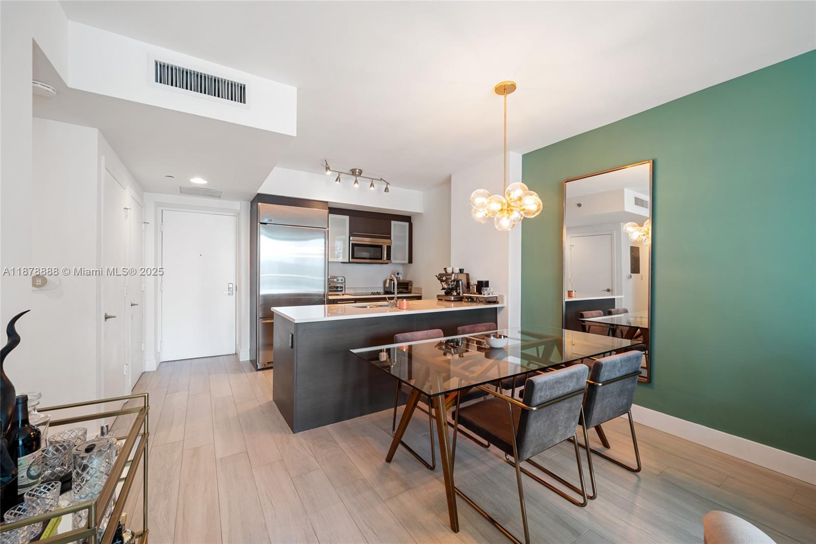 500 BRICKELL WEST CONDO - Residential