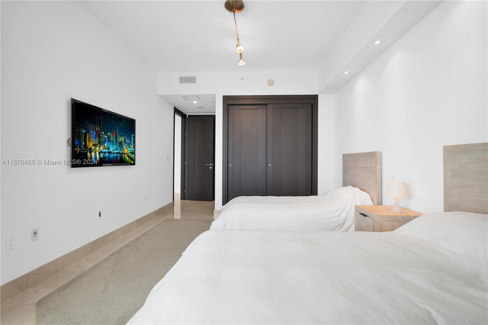 Turnberry Ocean Colony - Residential Lease