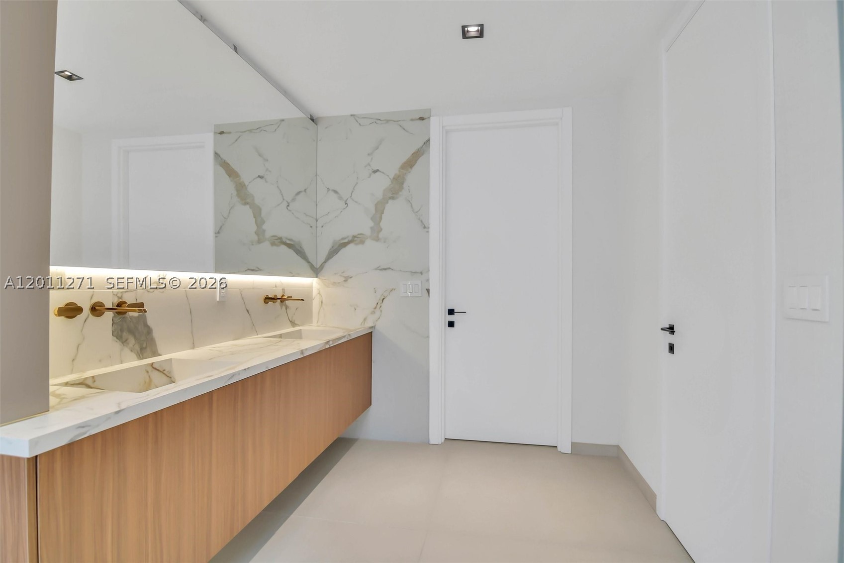 BRICKELL ESTATES - Residential