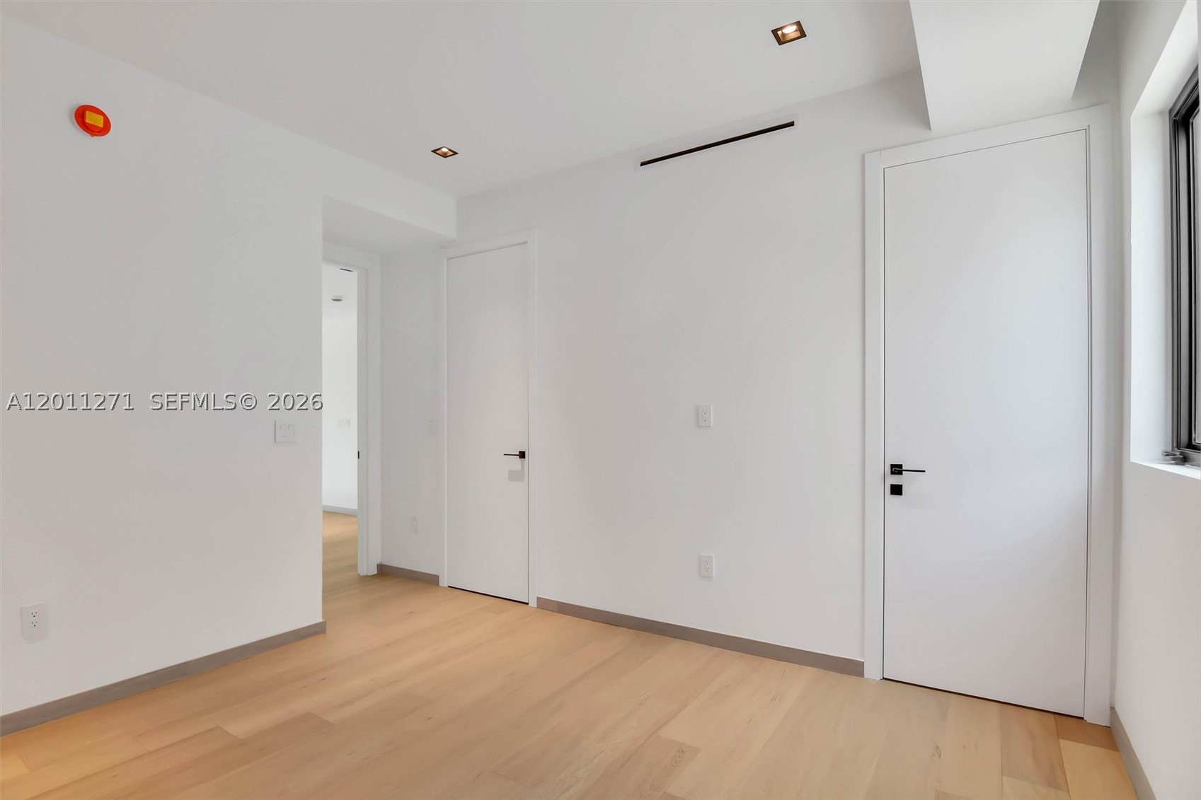 BRICKELL ESTATES - Residential