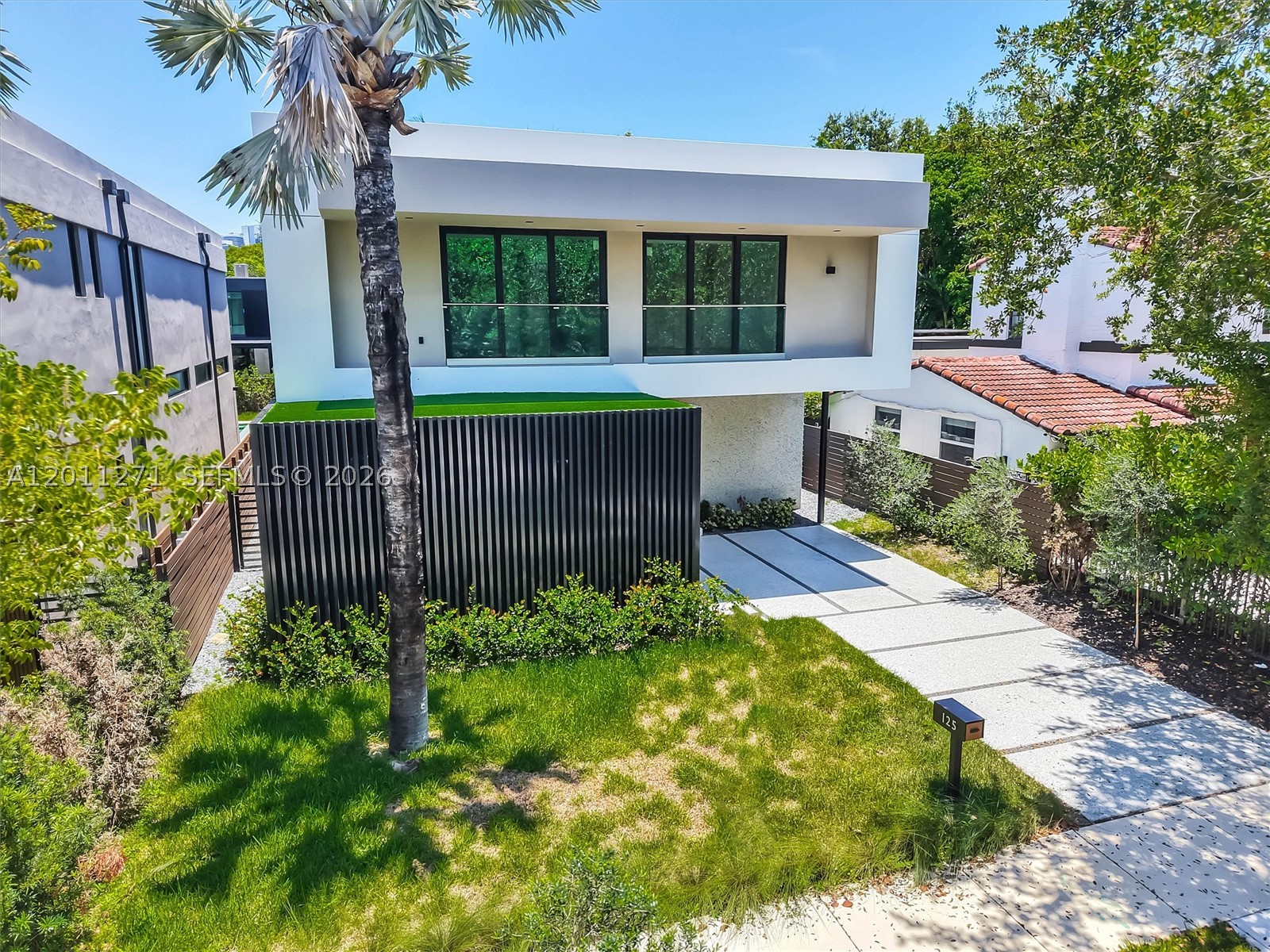 BRICKELL ESTATES - Residential