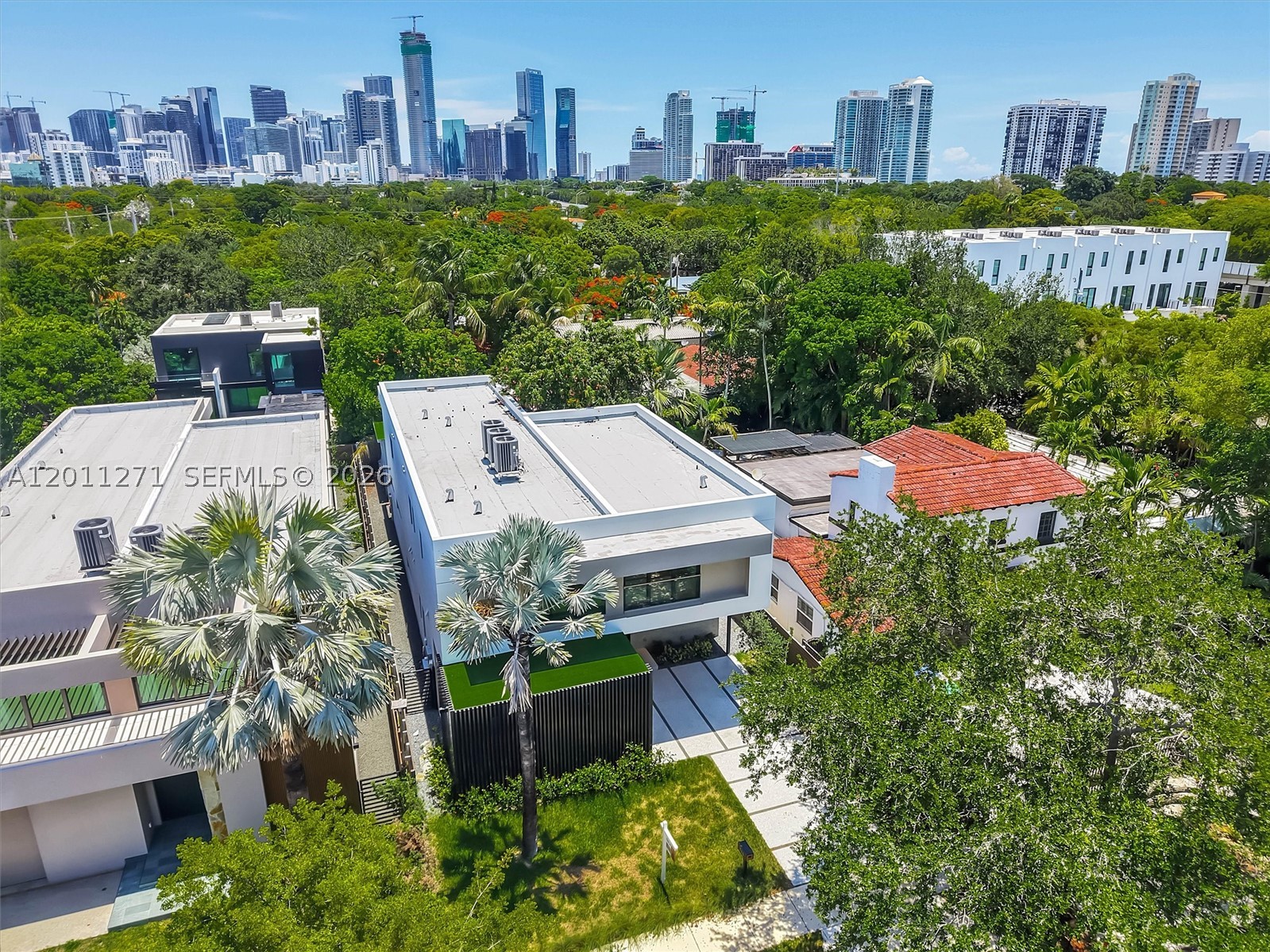 BRICKELL ESTATES - Residential