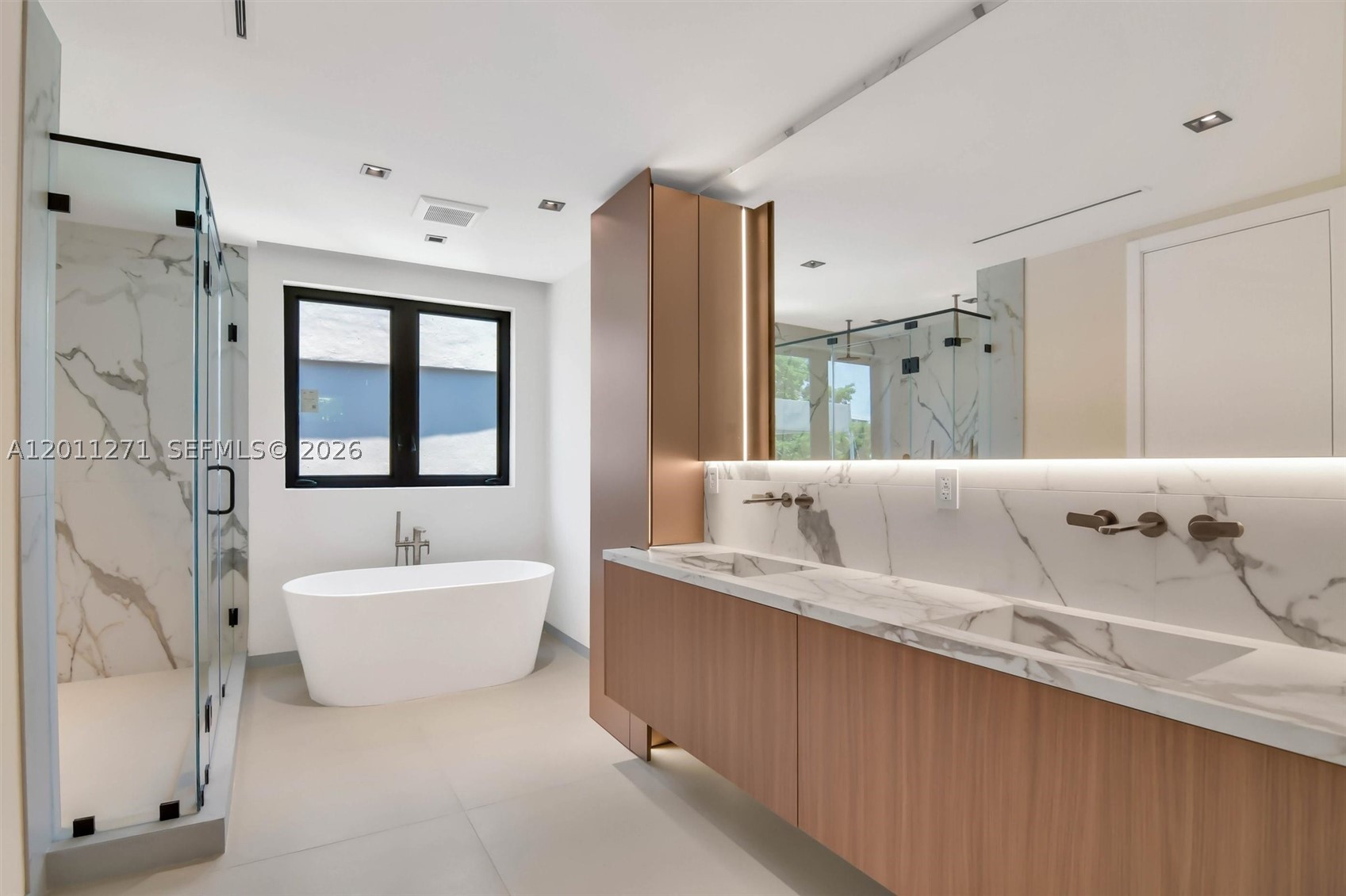 BRICKELL ESTATES - Residential